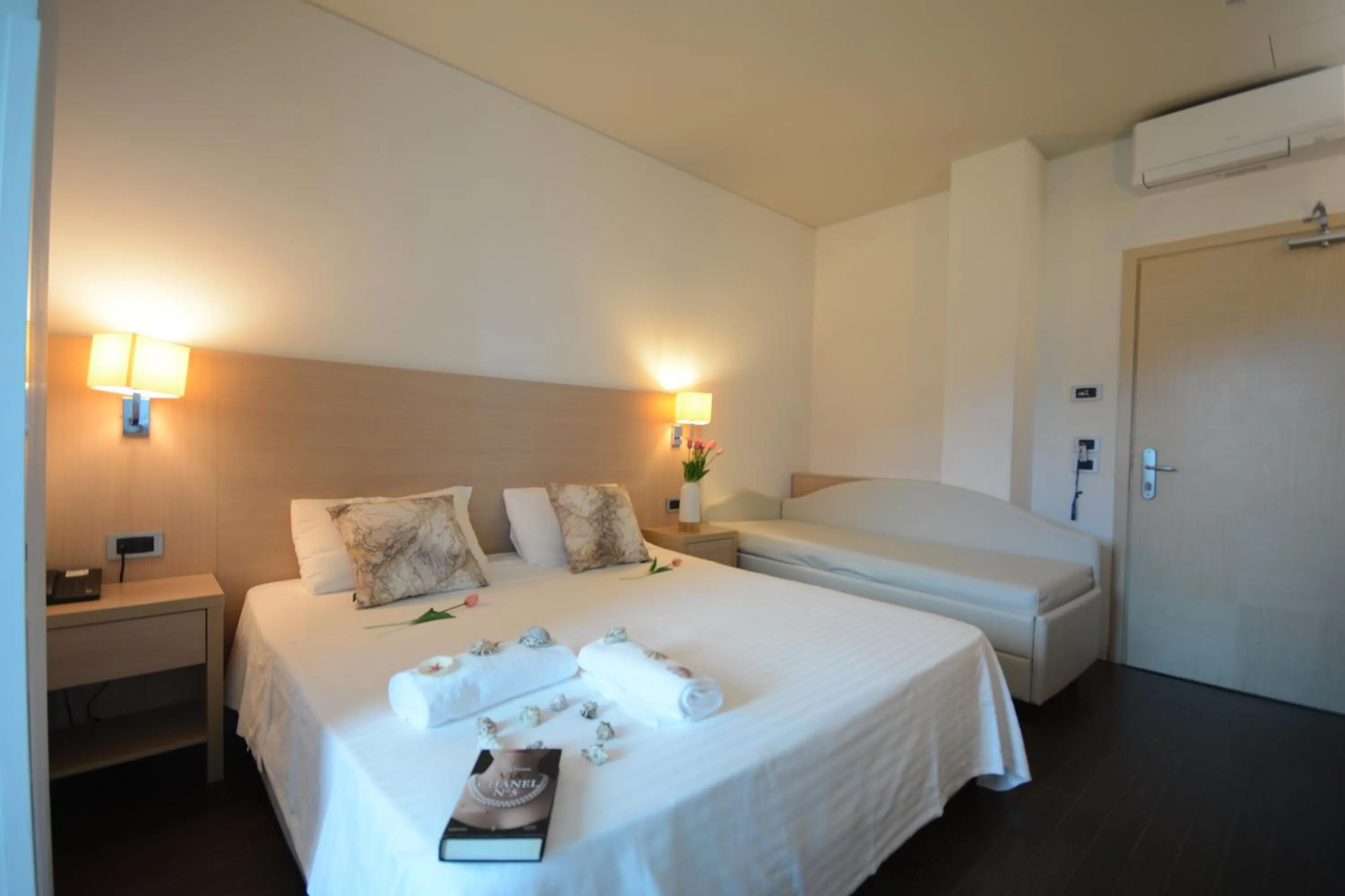 Bed in Hotel Baia Flaminia