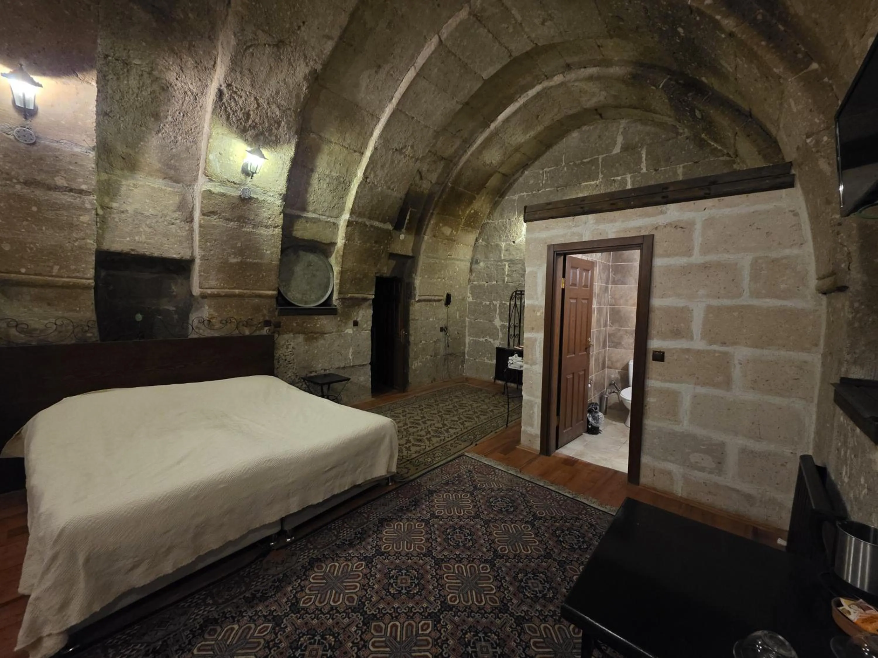 Photo of the whole room, Bed in Kapadokya Ihlara Konakları Otel Antik Konaklar