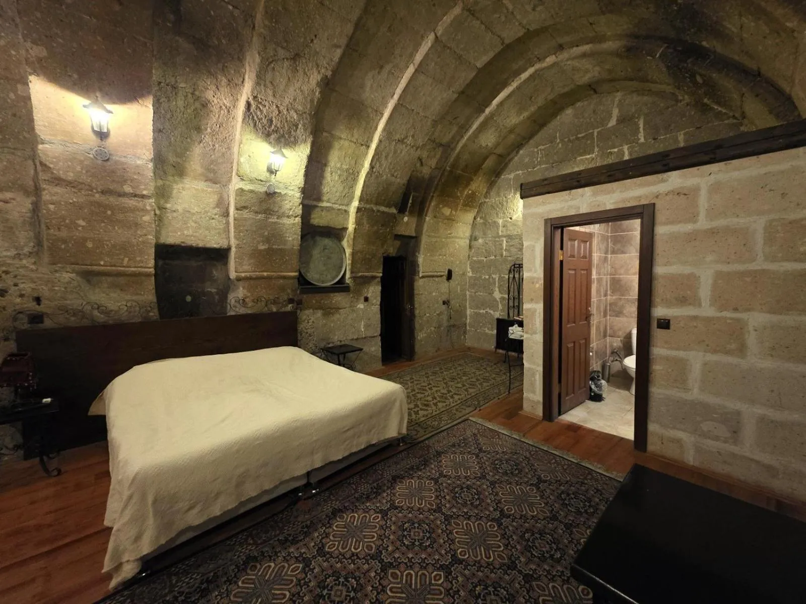 Photo of the whole room, Bed in Kapadokya Ihlara Konakları Otel Antik Konaklar