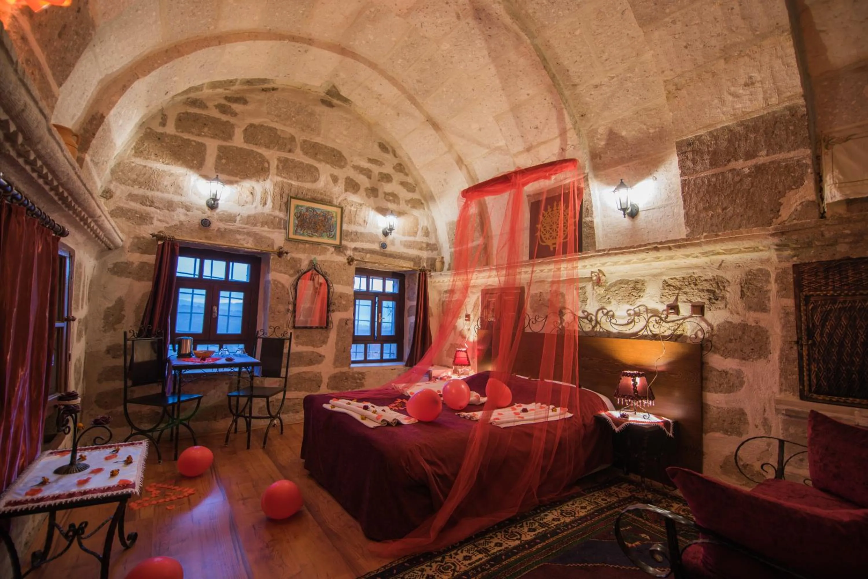 Photo of the whole room, Bed in Kapadokya Ihlara Konakları Otel Antik Konaklar