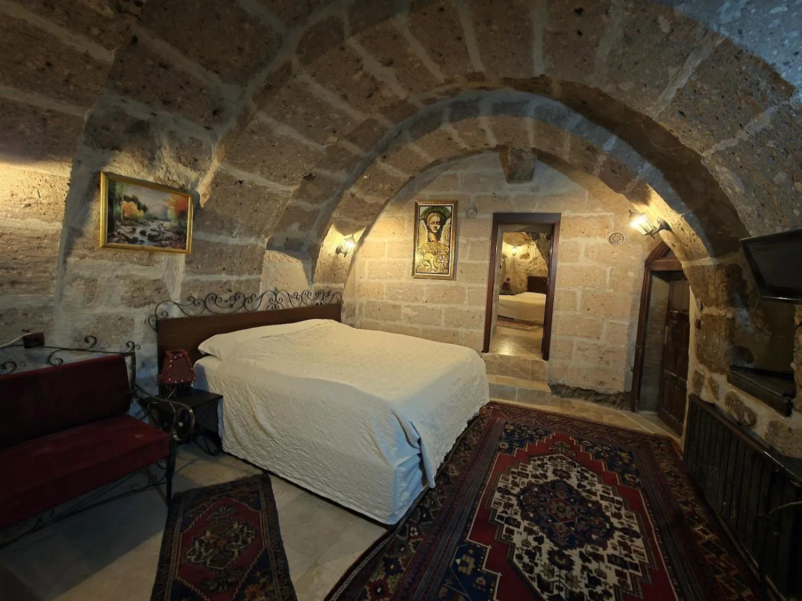 Photo of the whole room, Bed in Kapadokya Ihlara Konakları Otel Antik Konaklar
