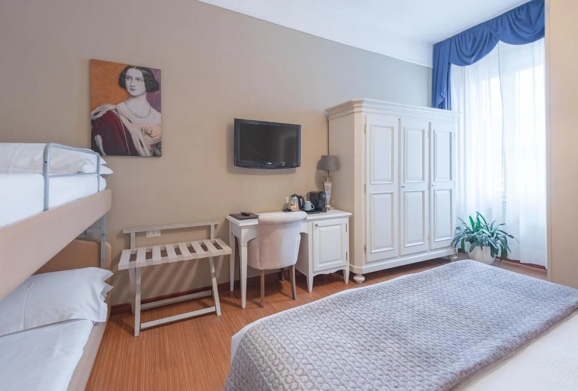 Bedroom, Bed in Hotel Ristorante Ala d'Oro