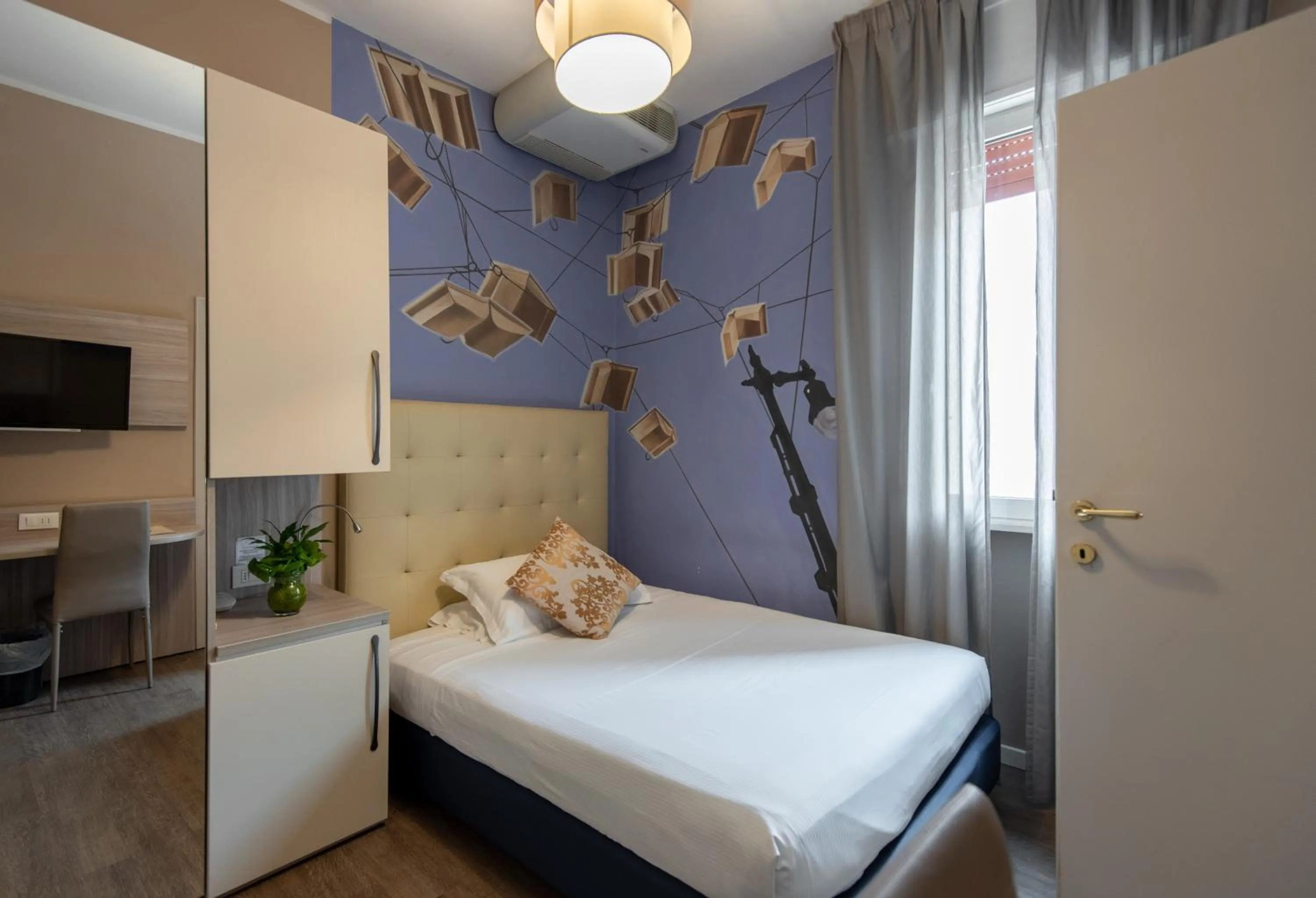 Bedroom, Bed in Hotel Ristorante Ala d'Oro