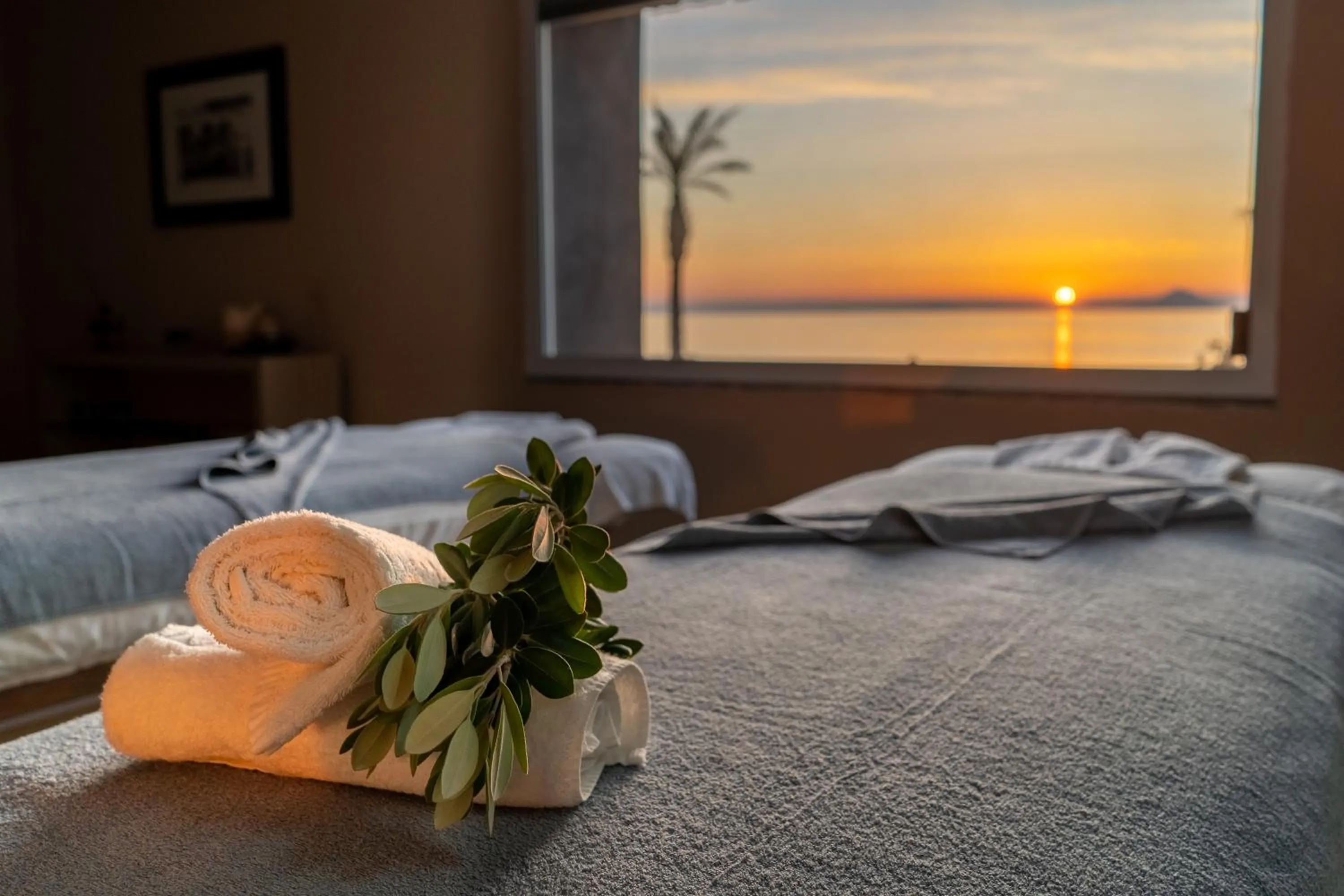 Spa and wellness centre/facilities, Bed in Therasia Resort Sea and SPA - The Leading Hotels of the World