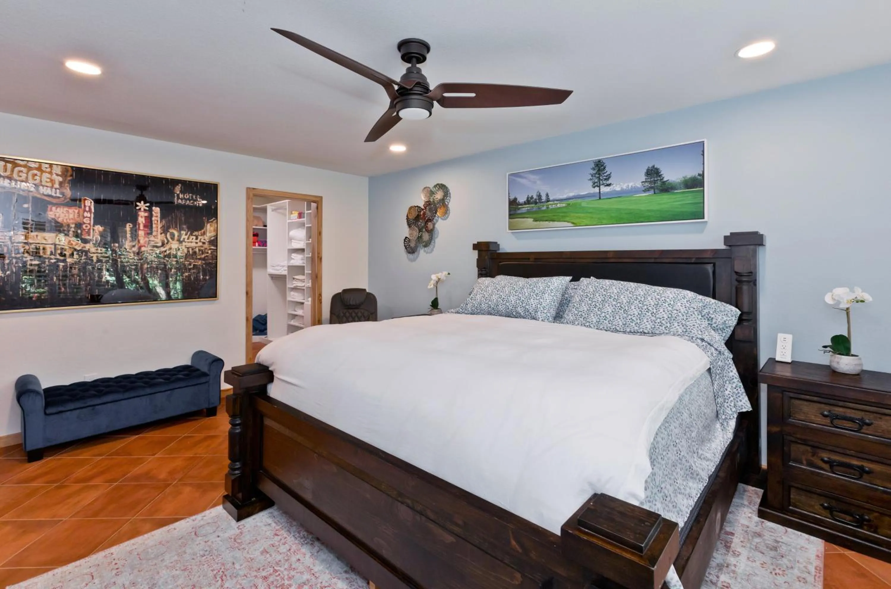 Bed in Spectacular condo with private golf privileges includes golf cart on Monterey Country Club !!