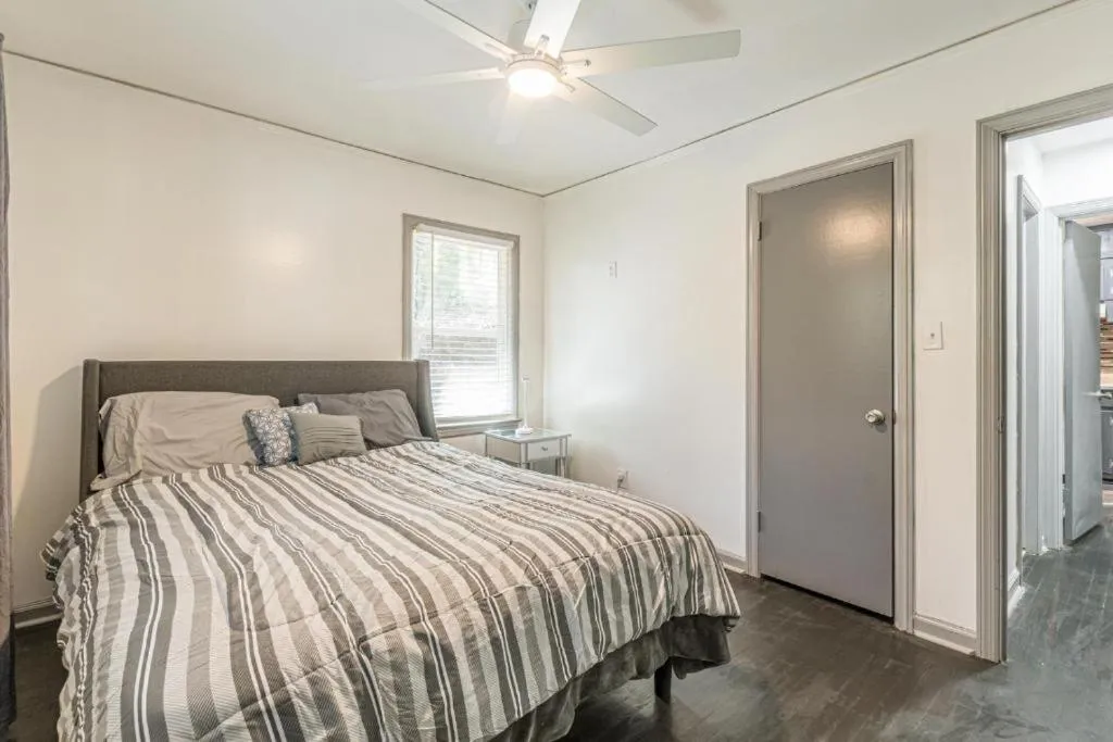 Bed in The Sweet Creek Luxurious Villas