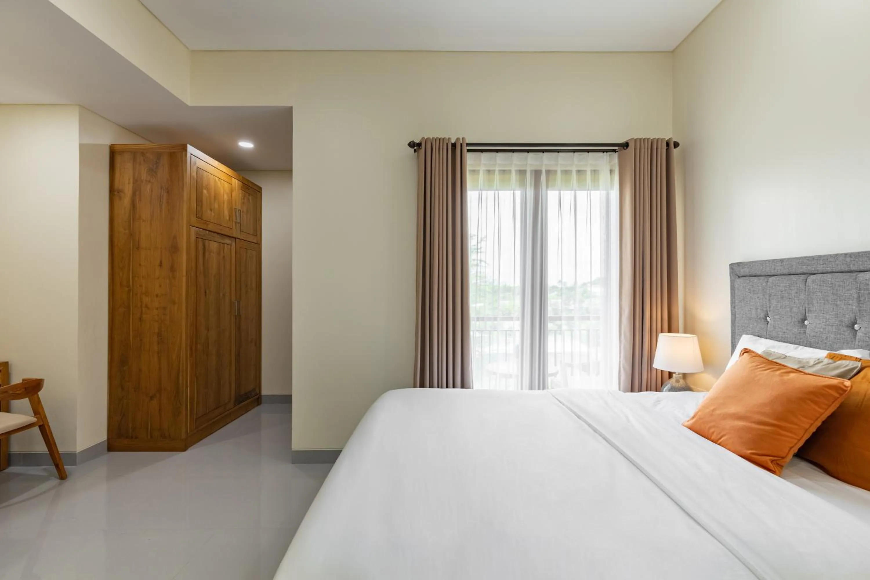 Bedroom, Bed in Cove Griya Elite I