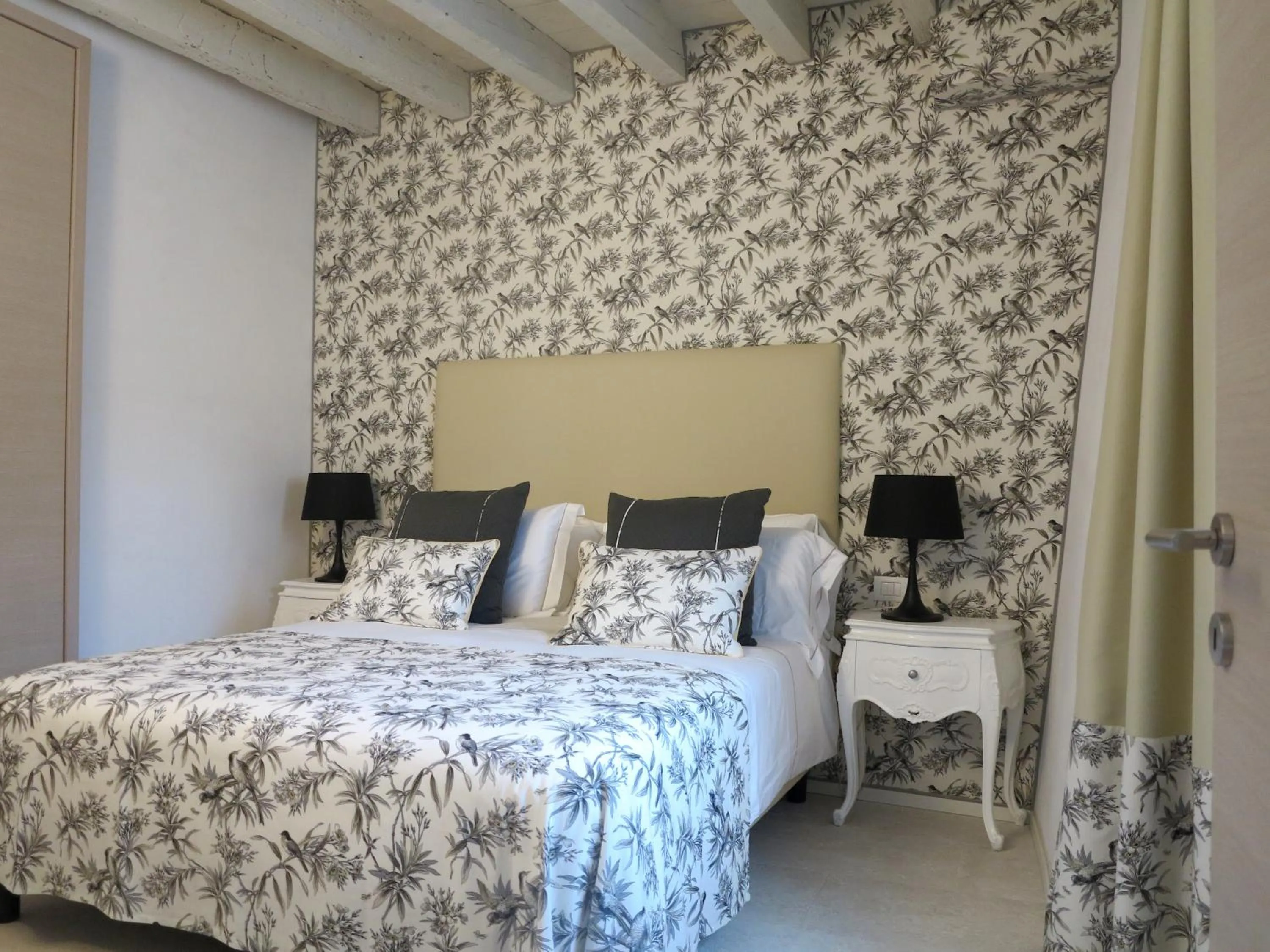 Bed in Hotel Rivalago