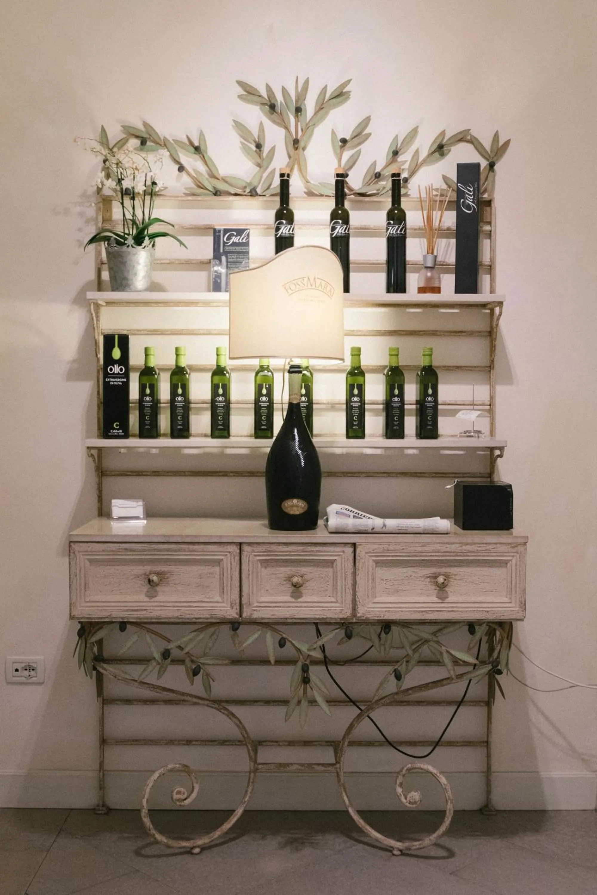 Lounge or bar in Hotel Rivalago