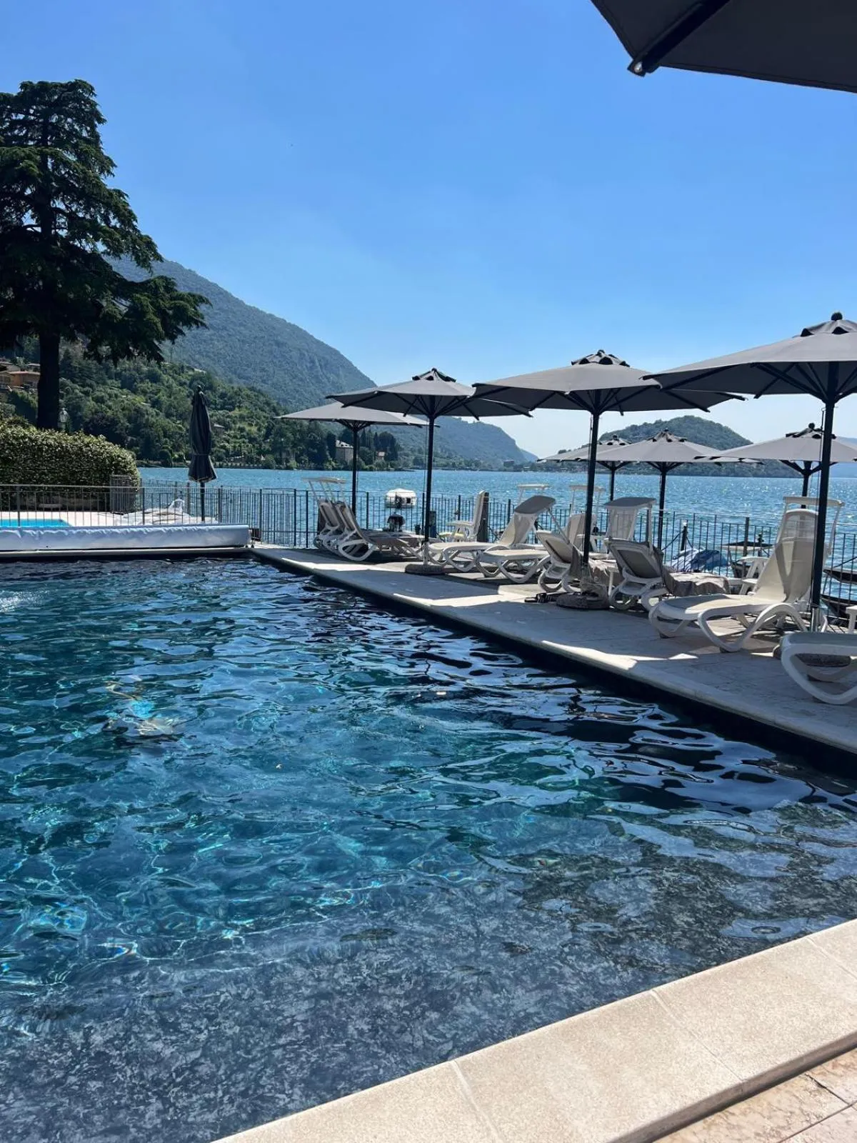 Swimming pool in Hotel Rivalago