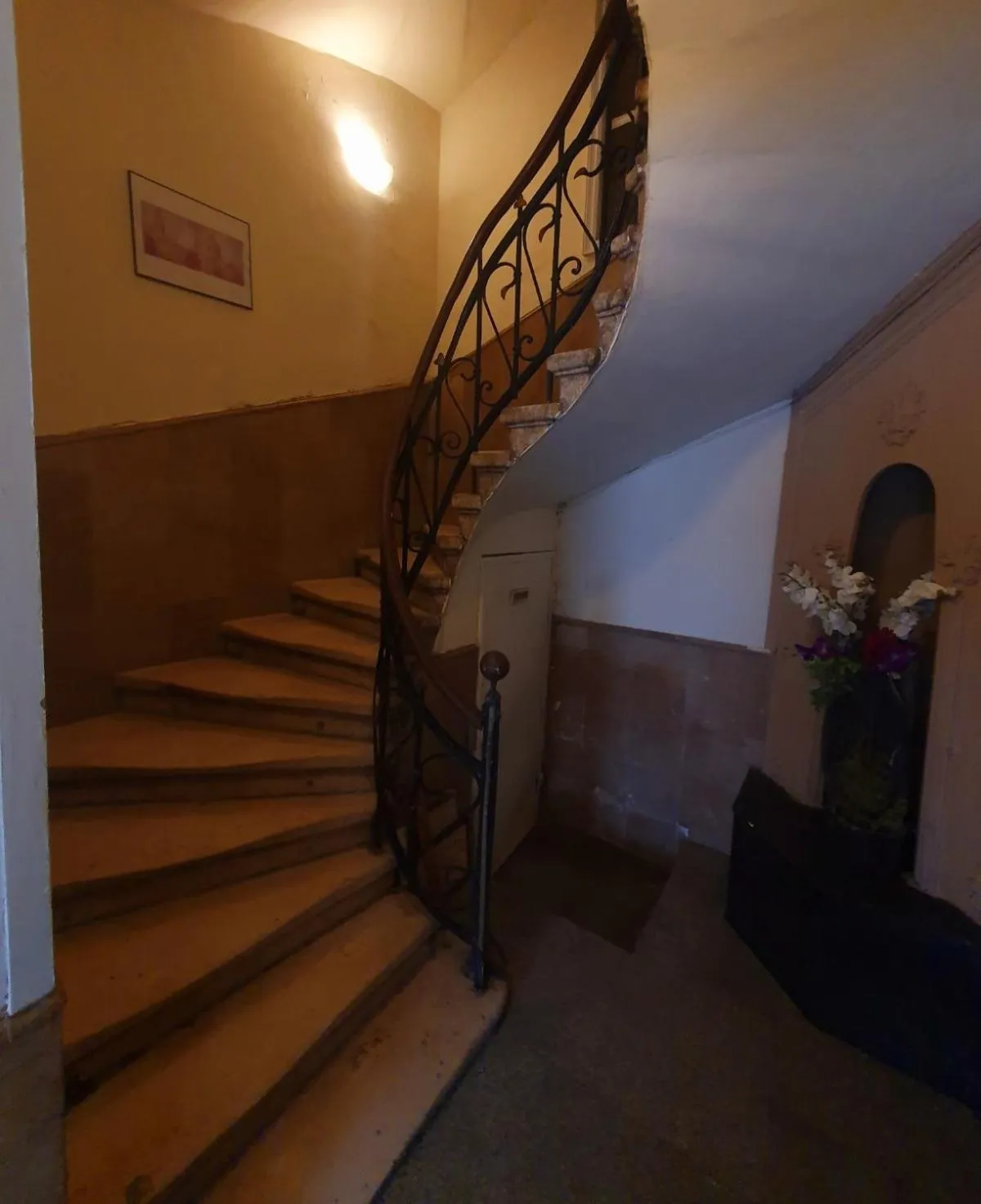 Property building in Hotel Ring