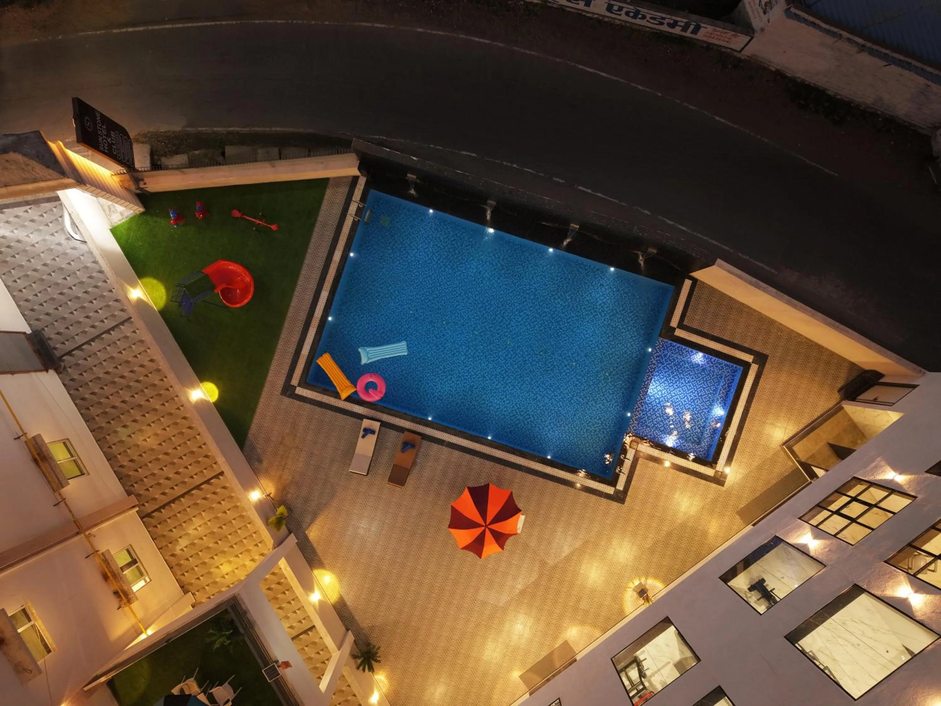 Swimming pool in Sun Stone Hotel & Club - Jawai