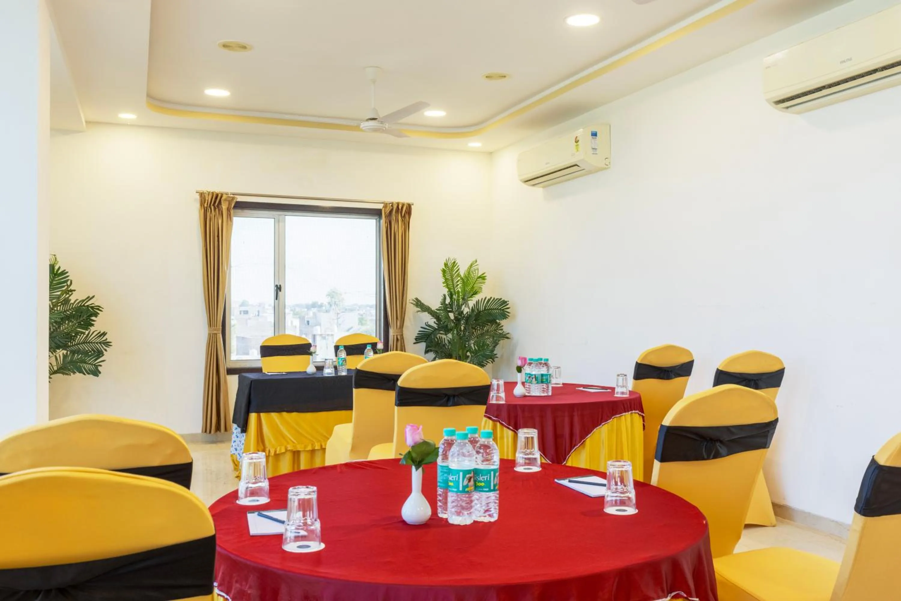 Meeting/conference room in Sun Stone Hotel & Club - Jawai