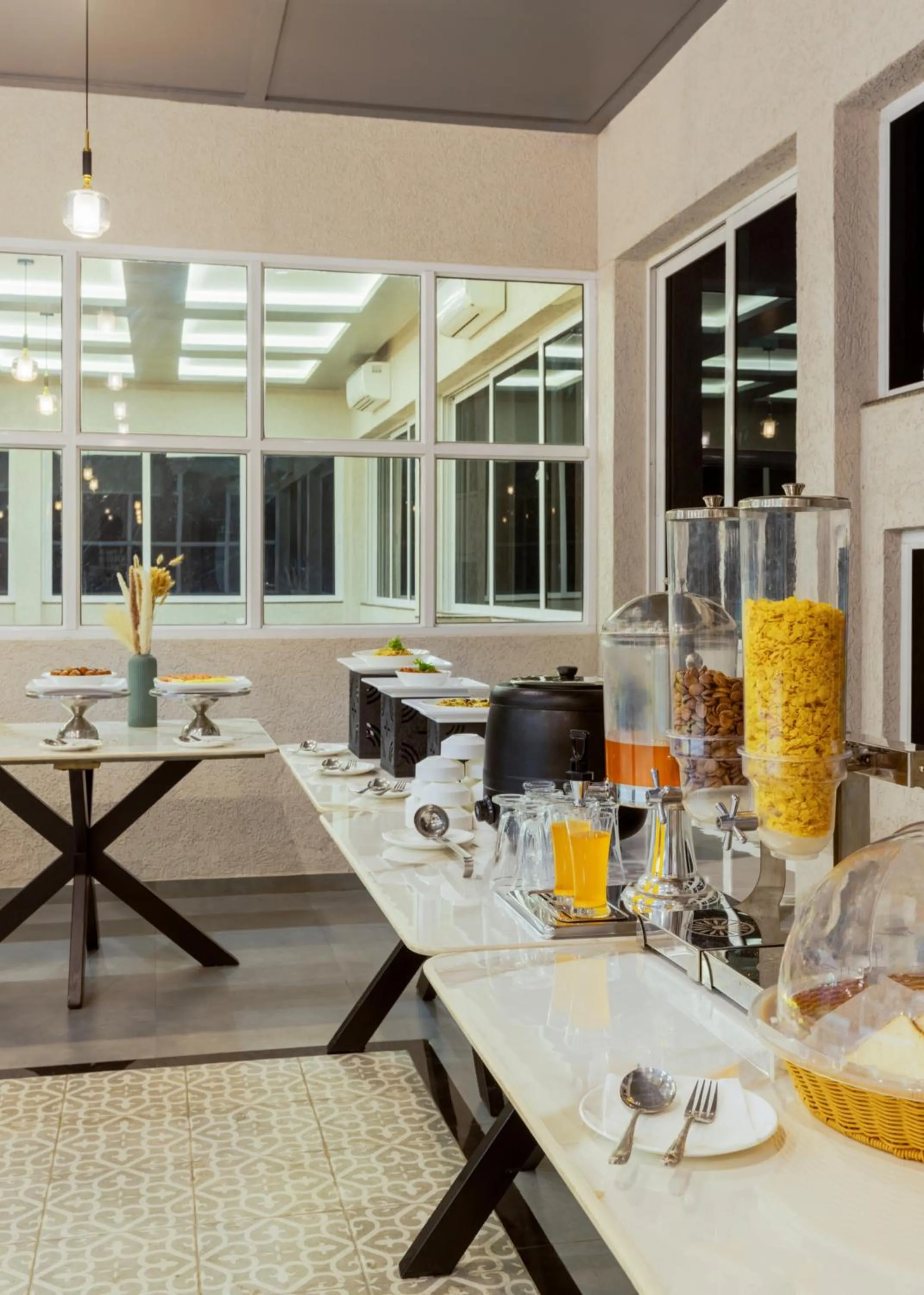 Restaurant/places to eat in Sun Stone Hotel & Club - Jawai