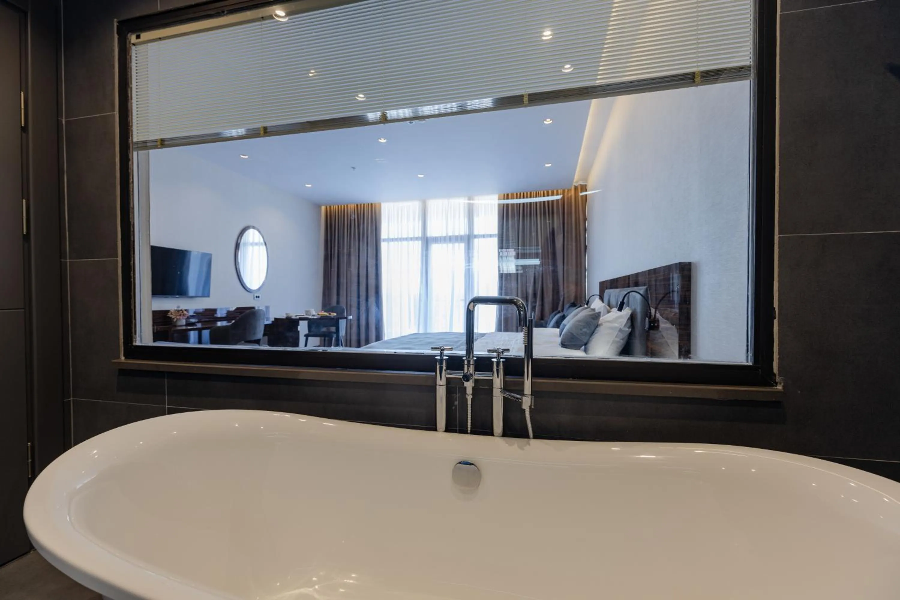 Bathroom in Hotel Monarch