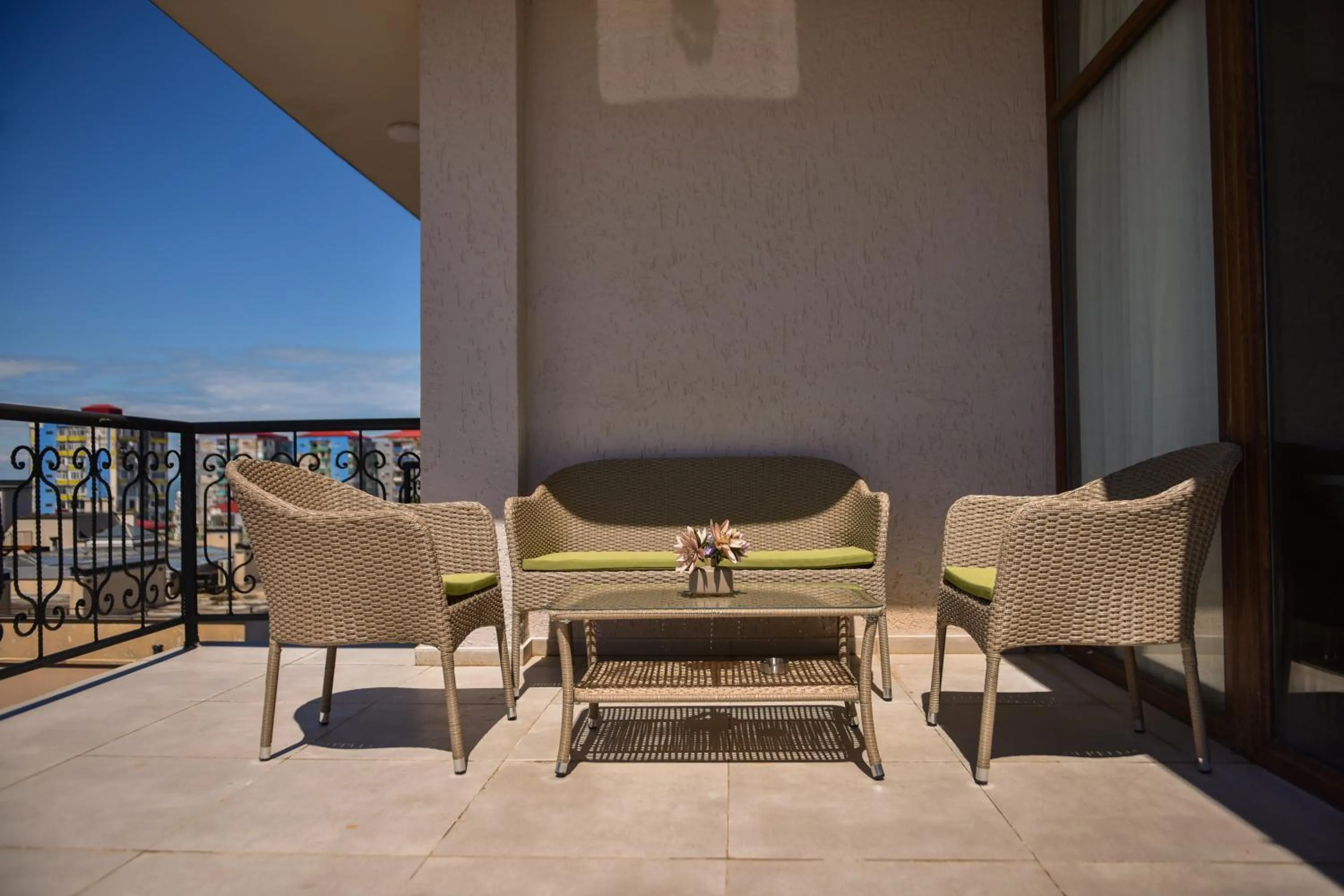 Balcony/Terrace in Hotel Monarch