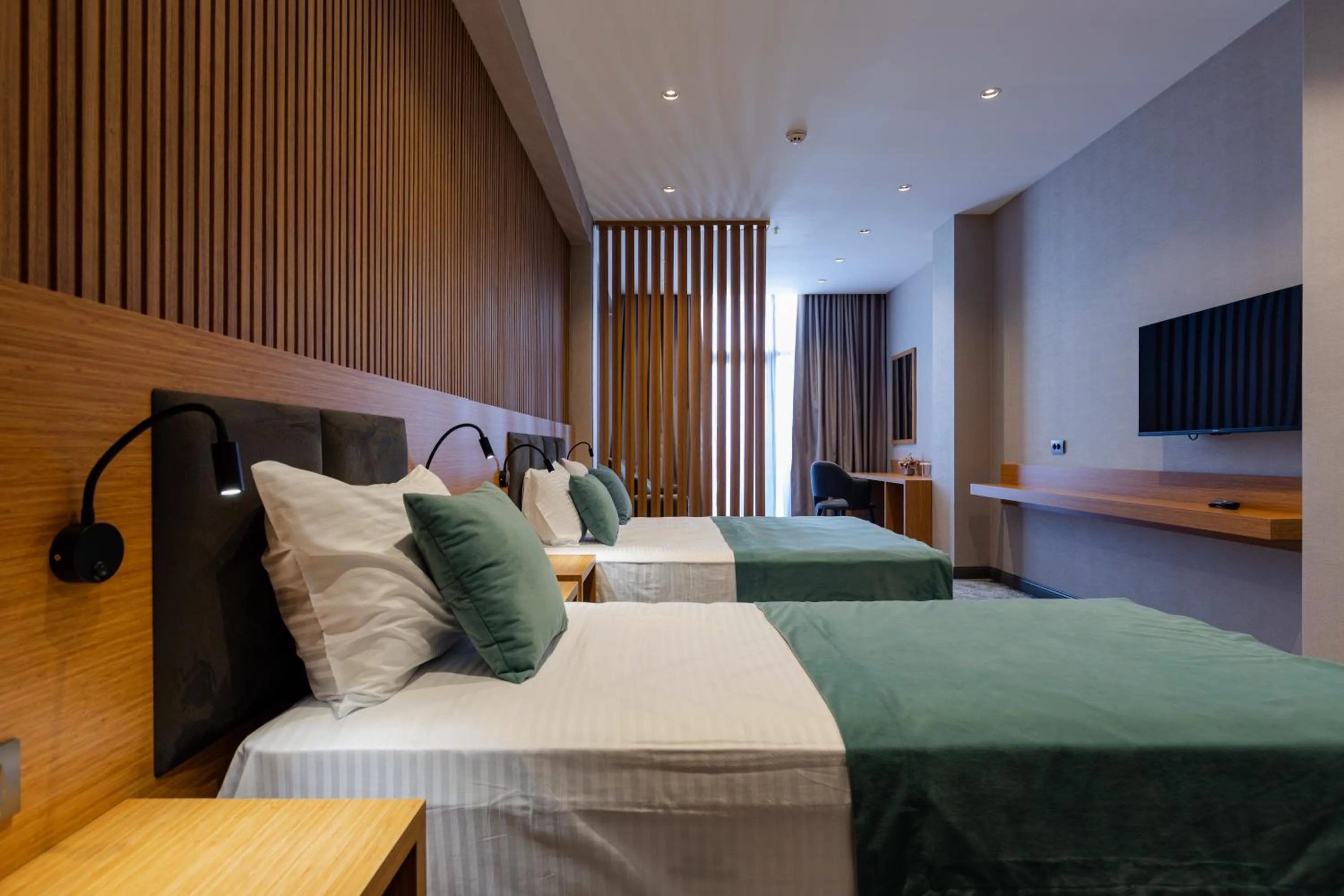 Bedroom, Bed in Hotel Monarch