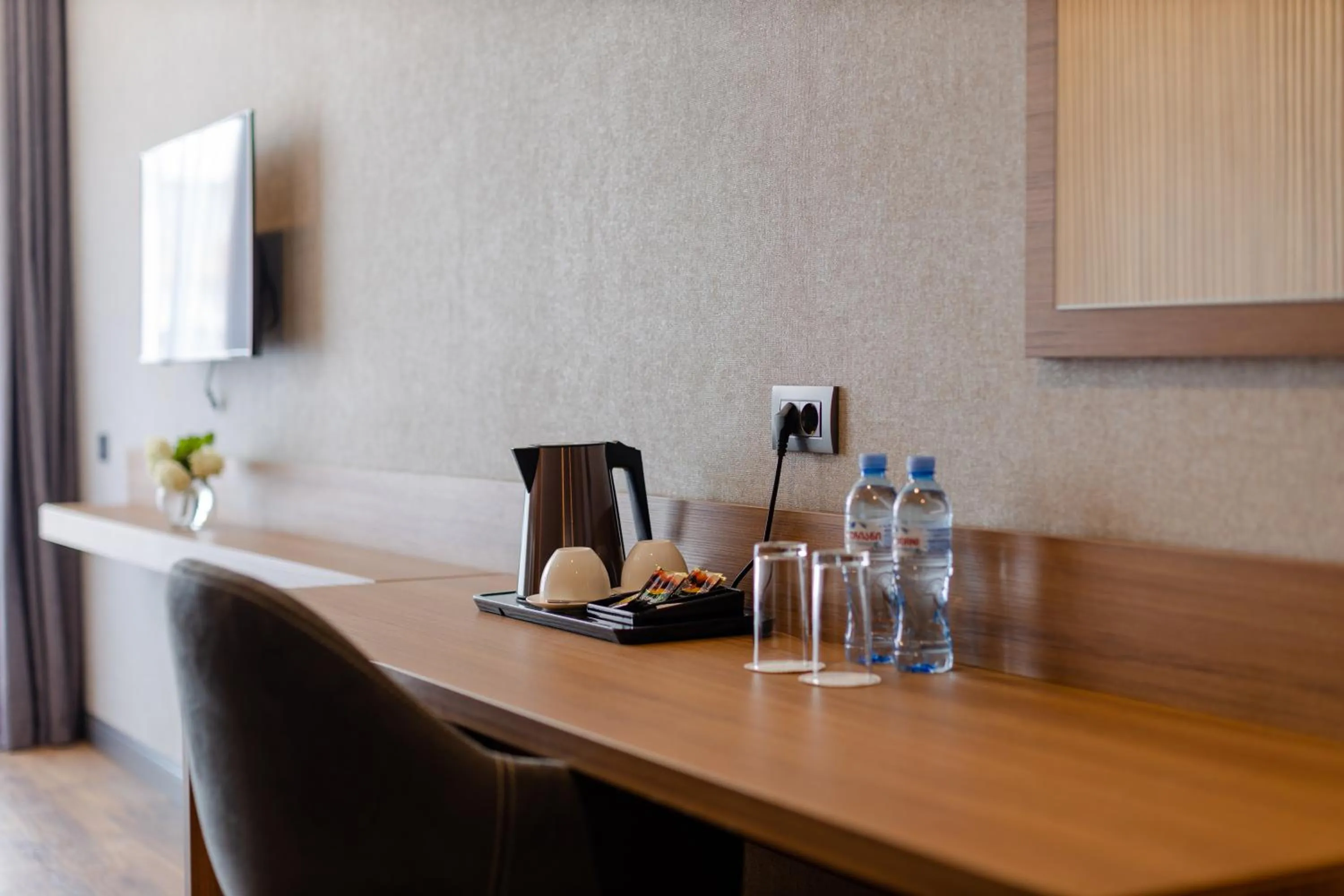 Coffee/tea facilities in Hotel Monarch