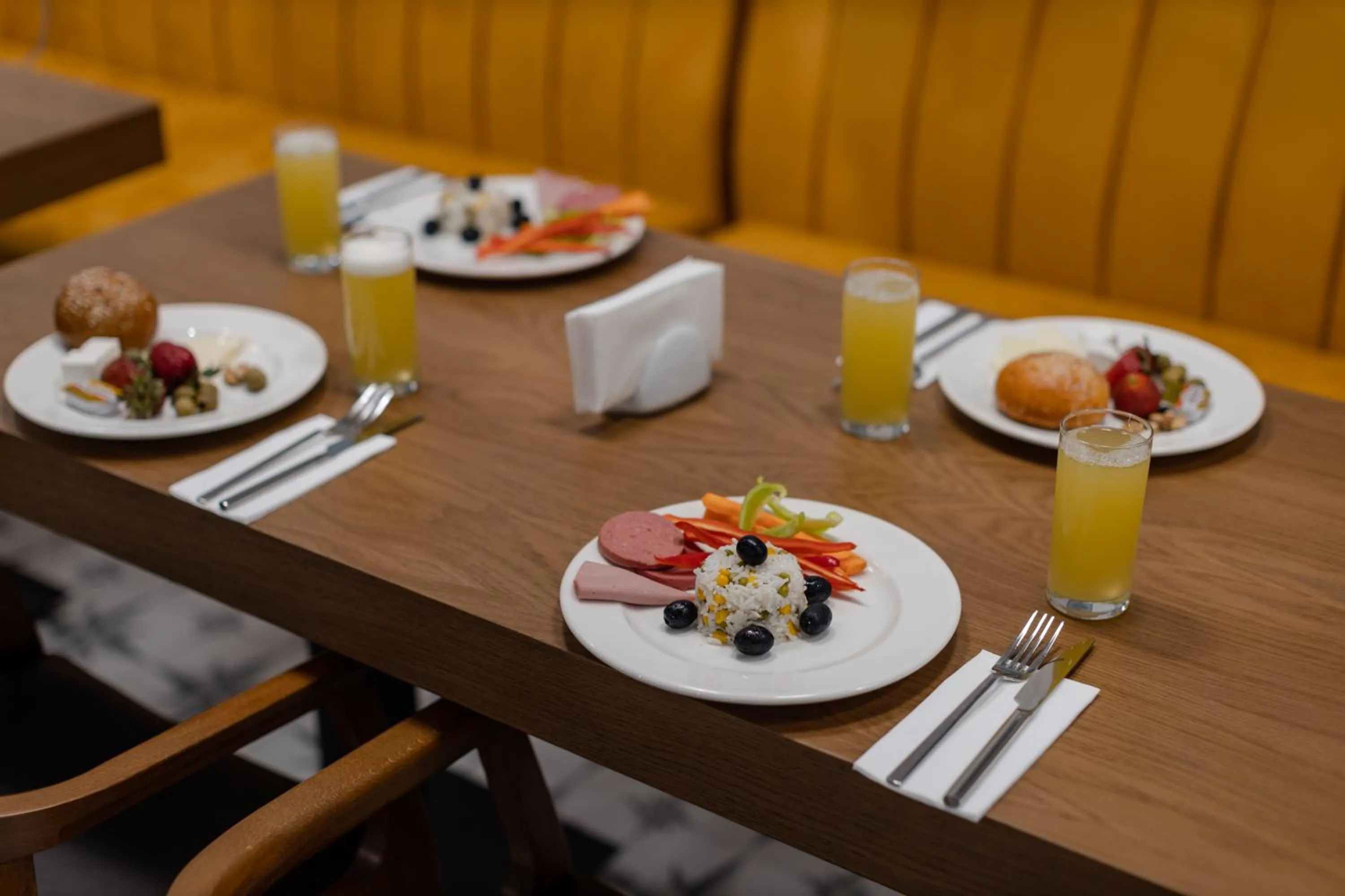 Breakfast in Hotel Monarch