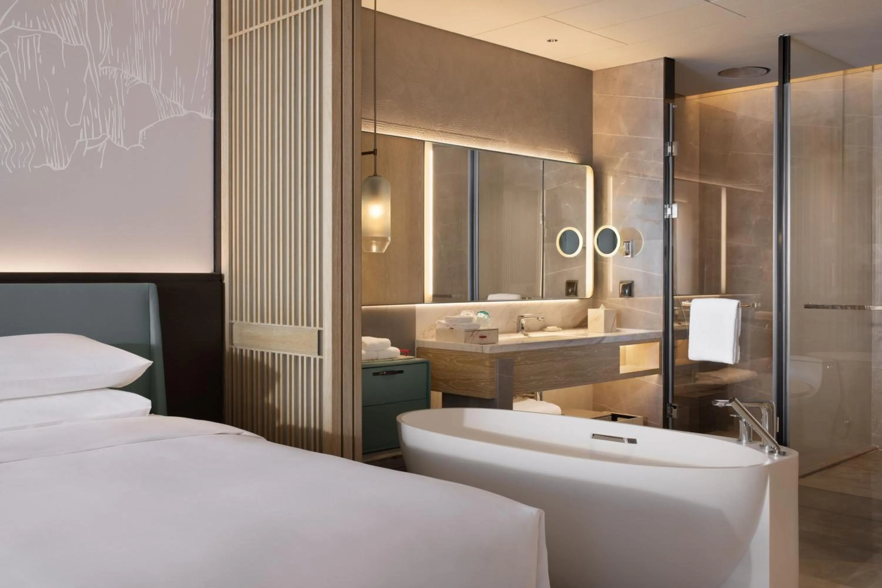 Bathroom, Bed in Qinhuangdao Marriott Resort