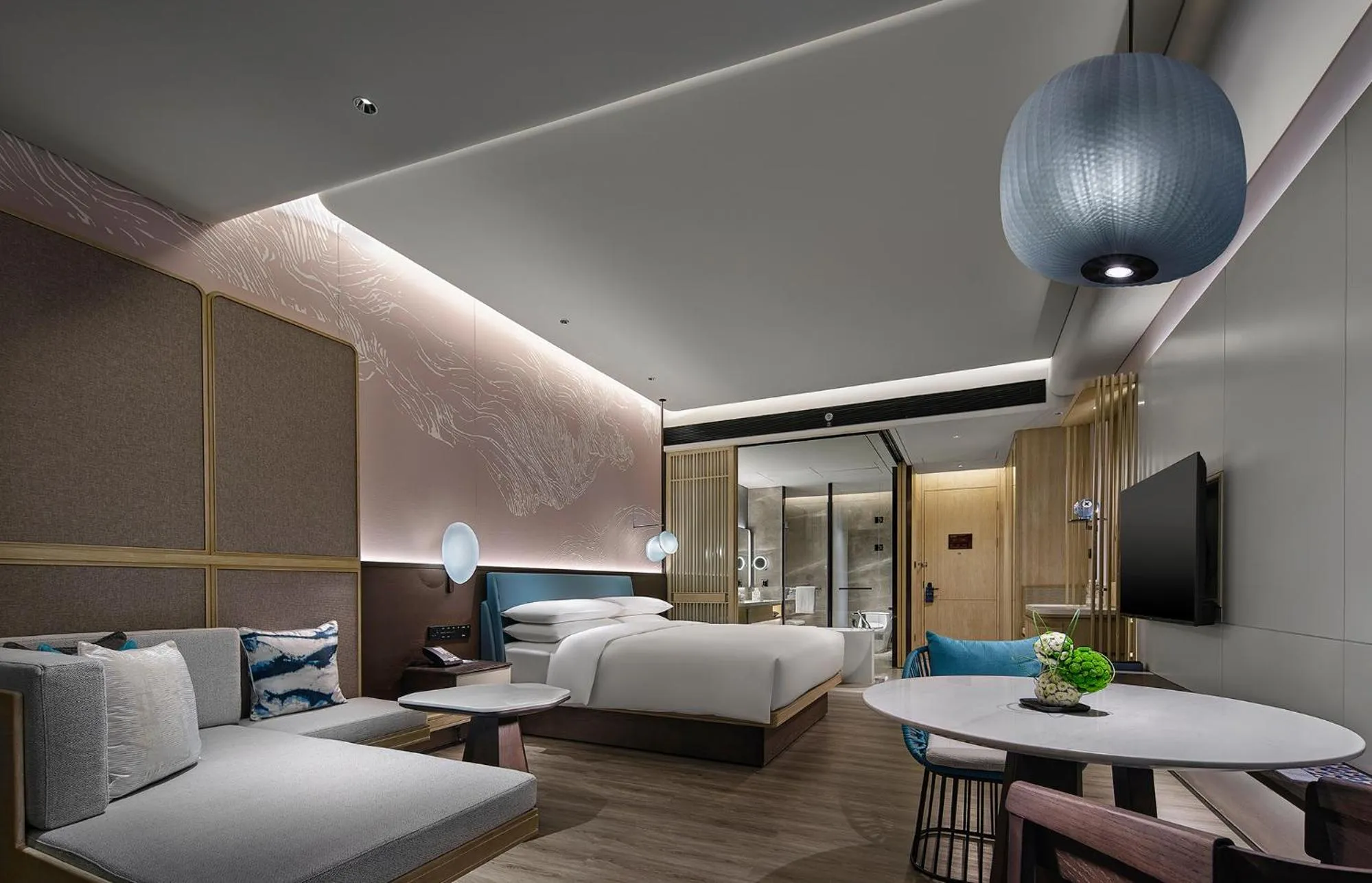 Photo of the whole room, Bed in Qinhuangdao Marriott Resort