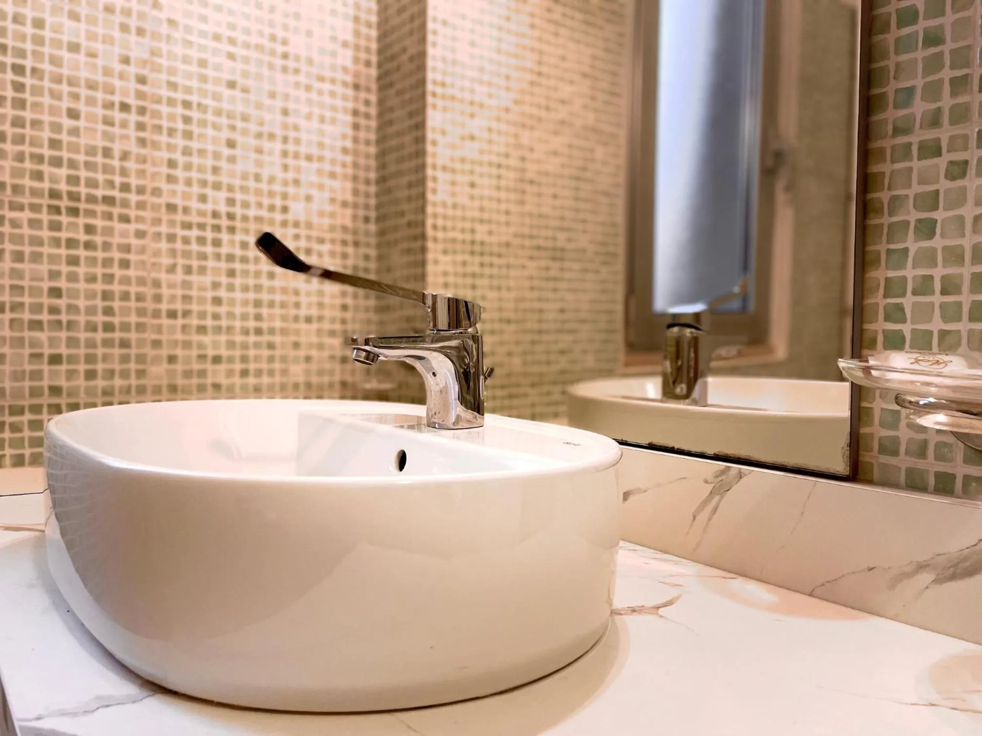 Bathroom in Hotel Leonardo