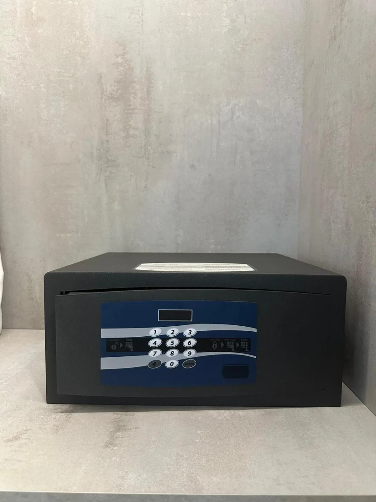 safe in Hotel Leonardo