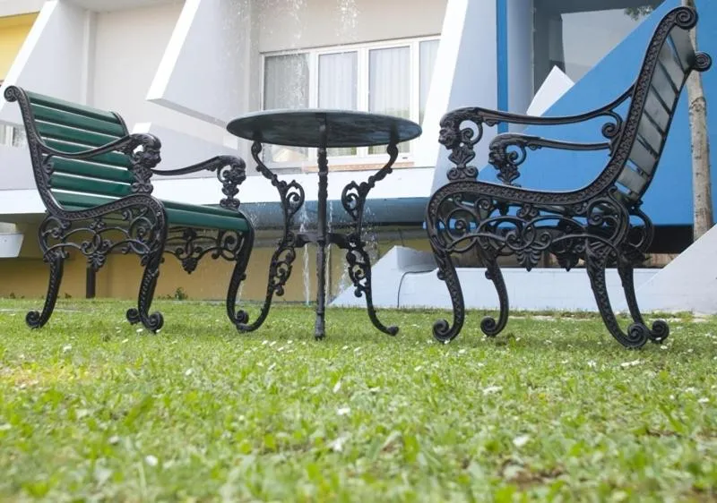 Patio in Hotel Leonardo