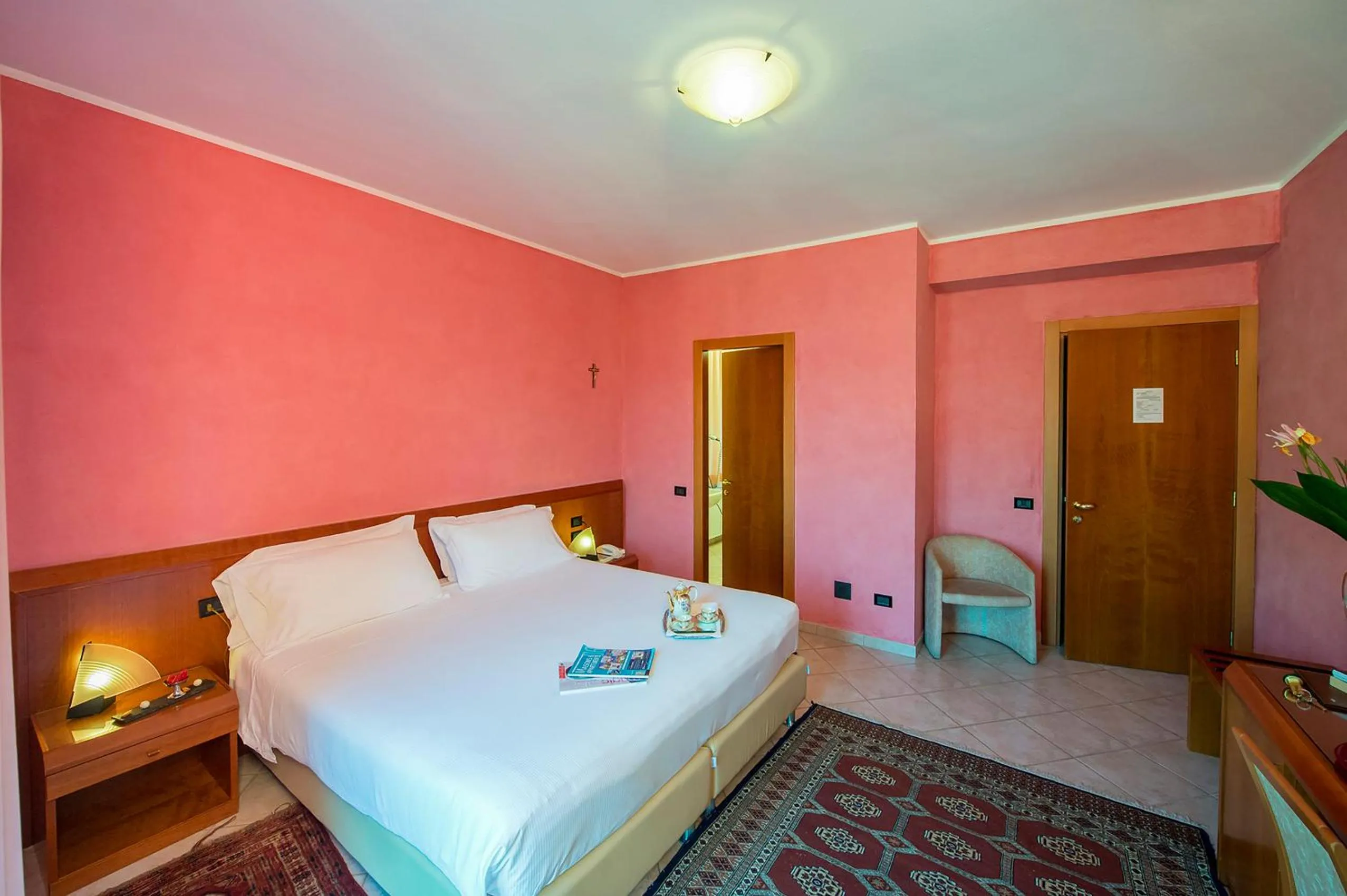 Photo of the whole room in Hotel San Gerolamo