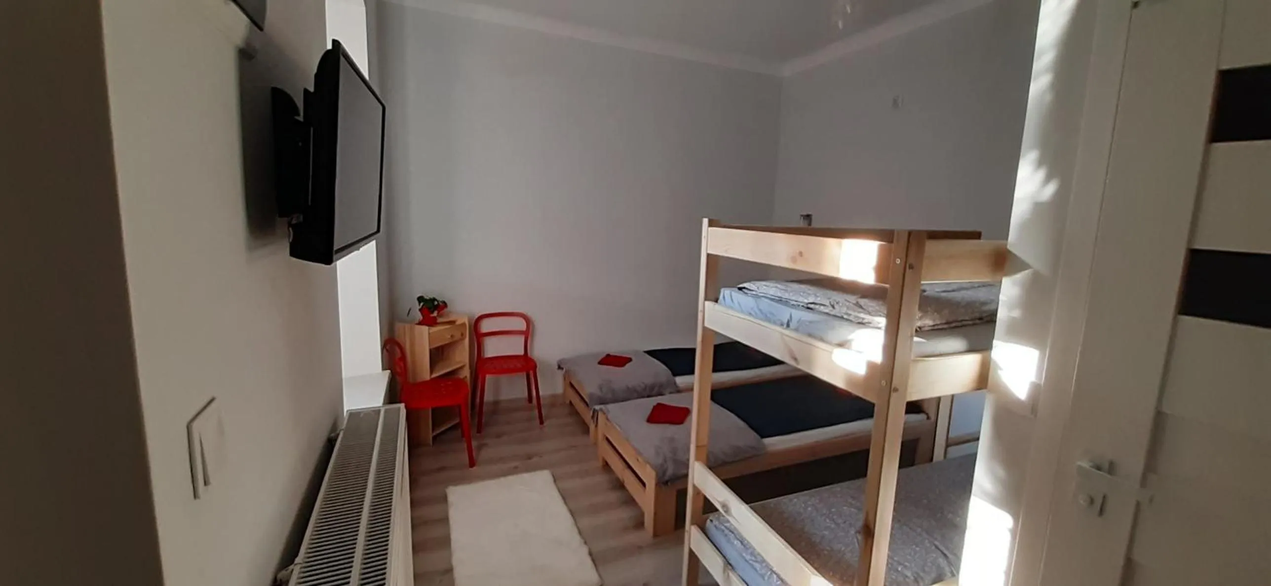 Bed in Kraków Chilli Hostel