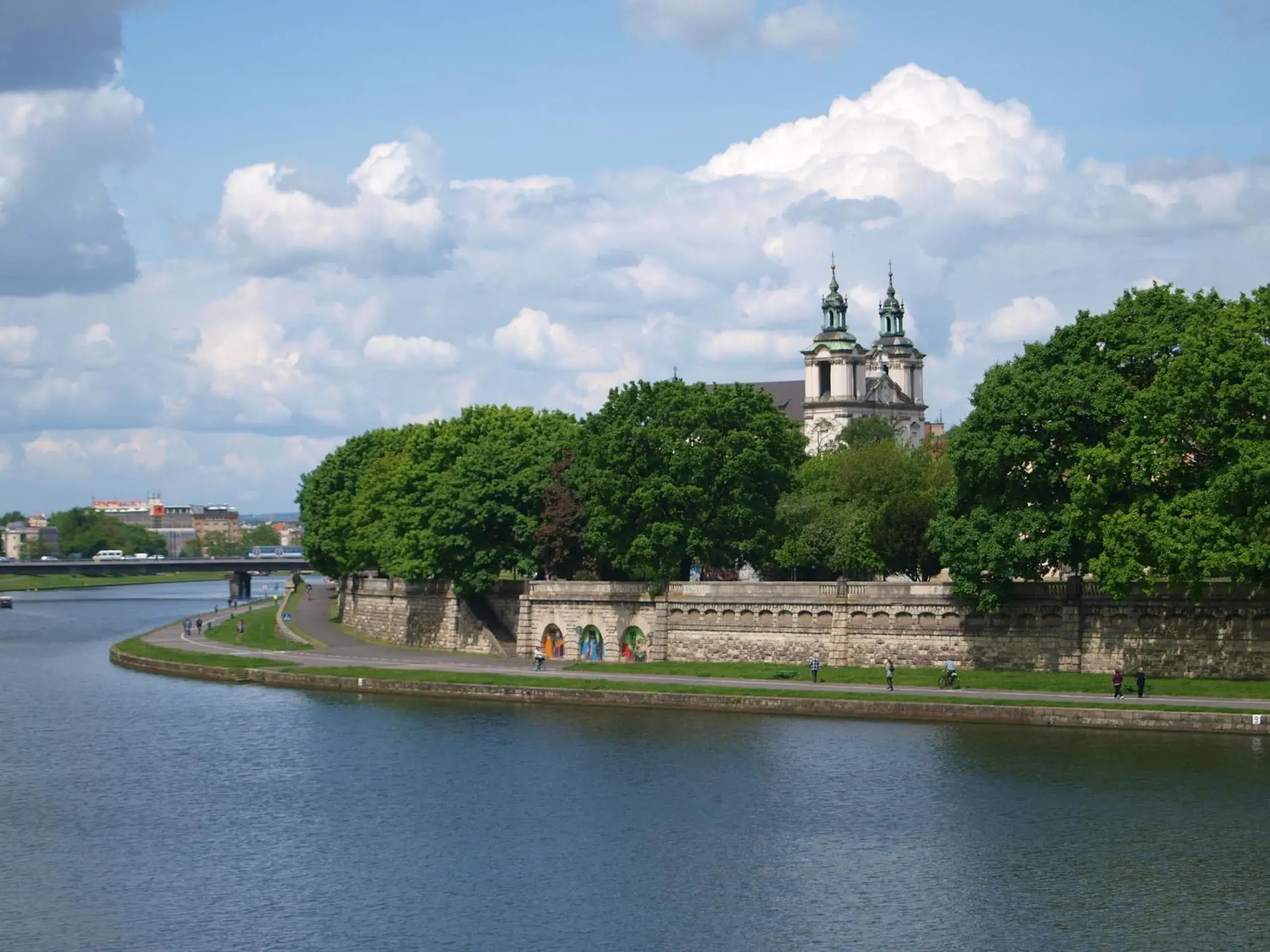 Bunk Bed in Female Dormitory Room in Kraków Chilli Hostel Bunk Bed in Female Dormitory Room in Kraków Chilli Hostel