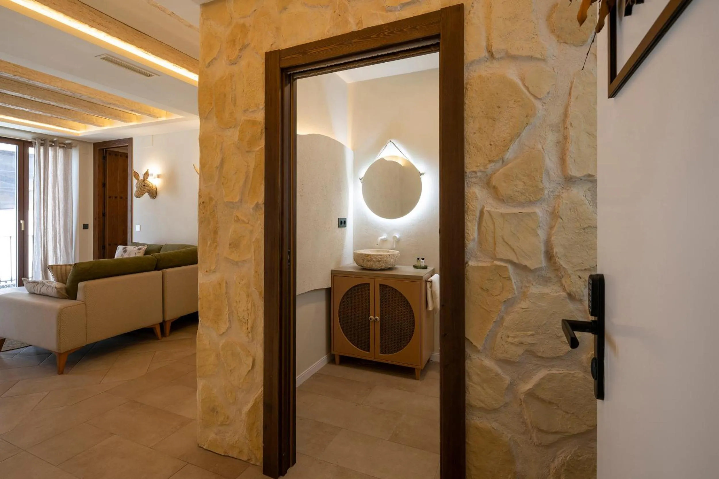 Bathroom, Bed in Palatina Concept Suites