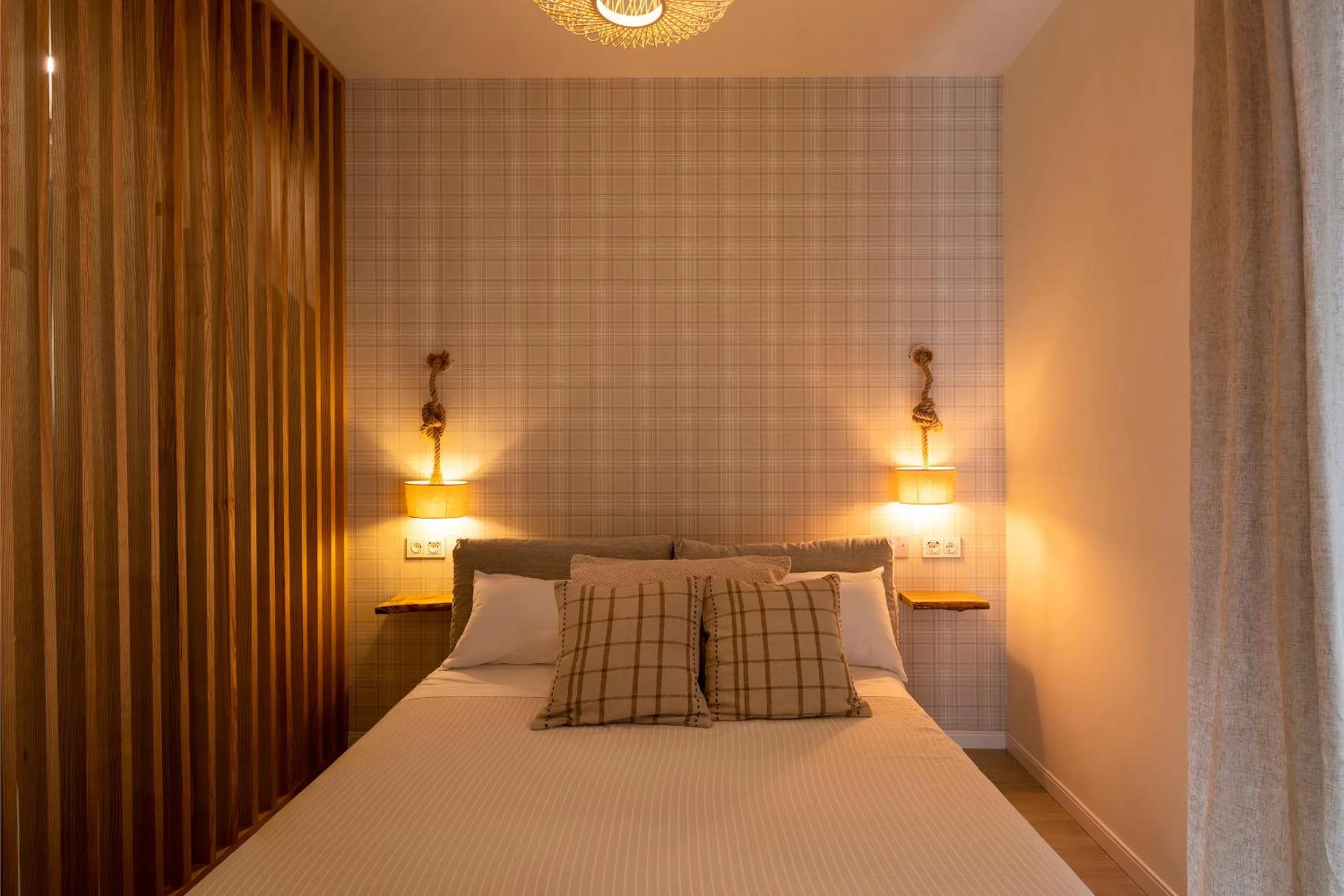 Bedroom, Bed in Palatina Concept Suites