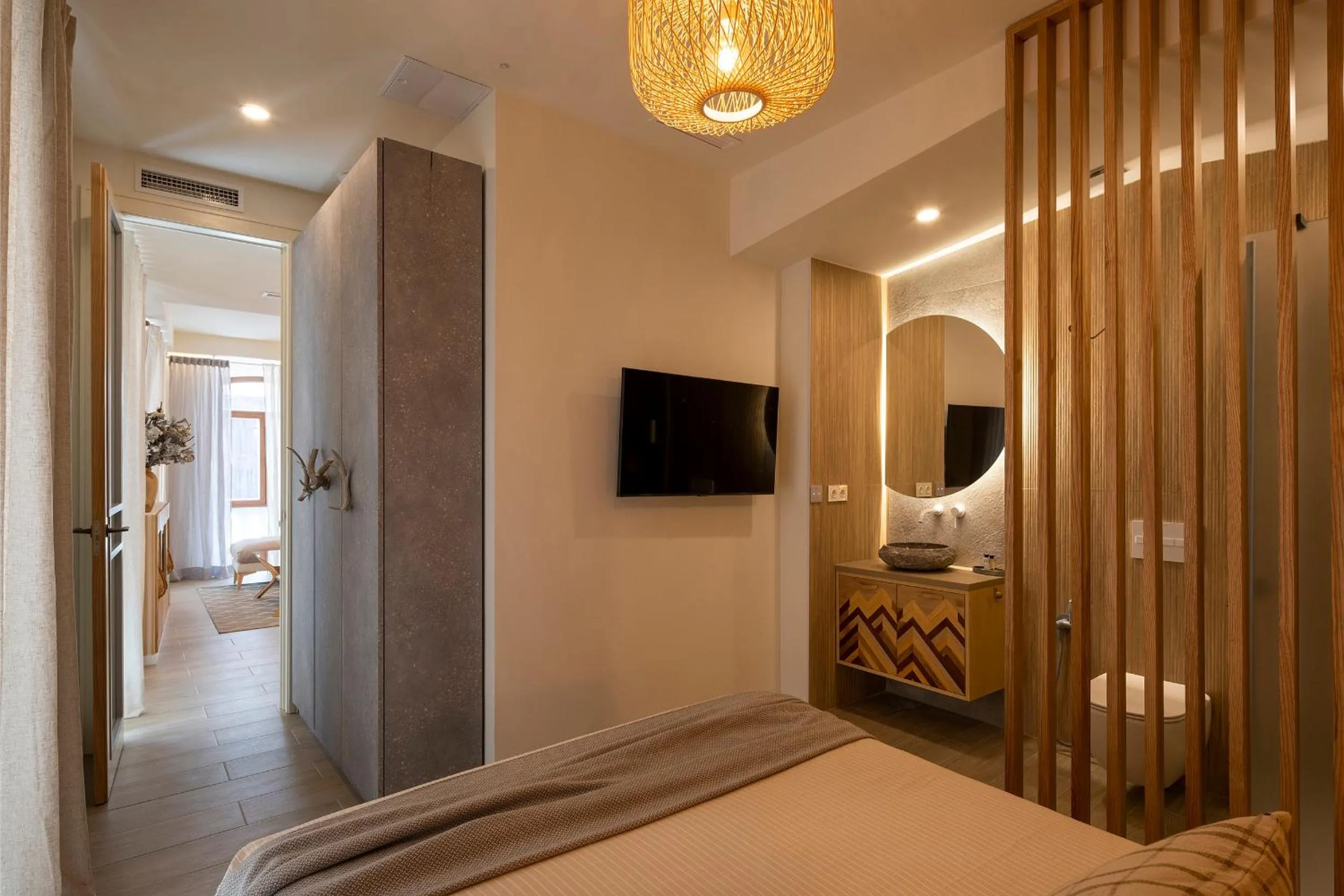 Bathroom, Bed in Palatina Concept Suites