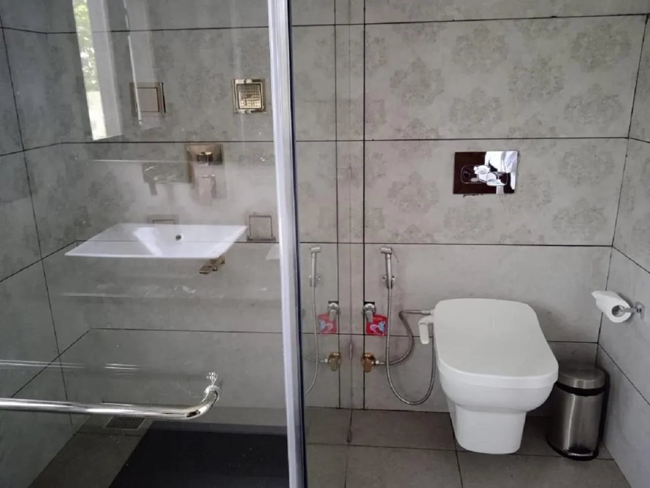 Bathroom in Matoshree Club and Resort