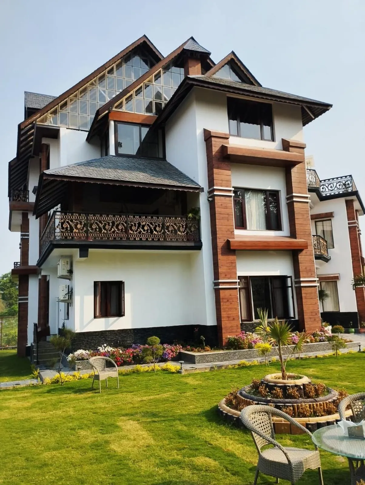 Property building in Matoshree Club and Resort