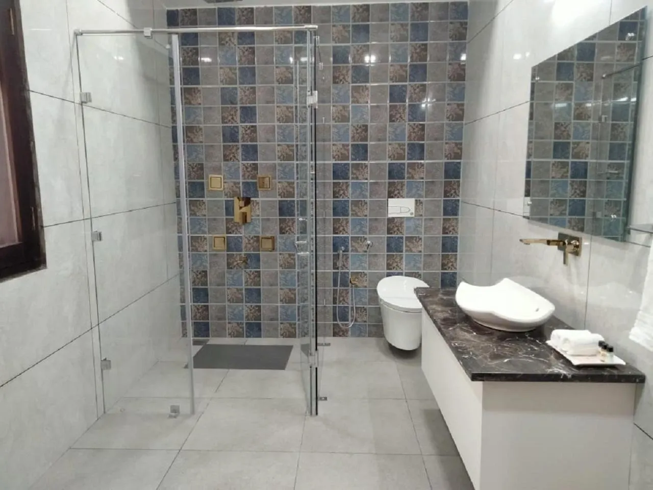 Bathroom in Matoshree Club and Resort