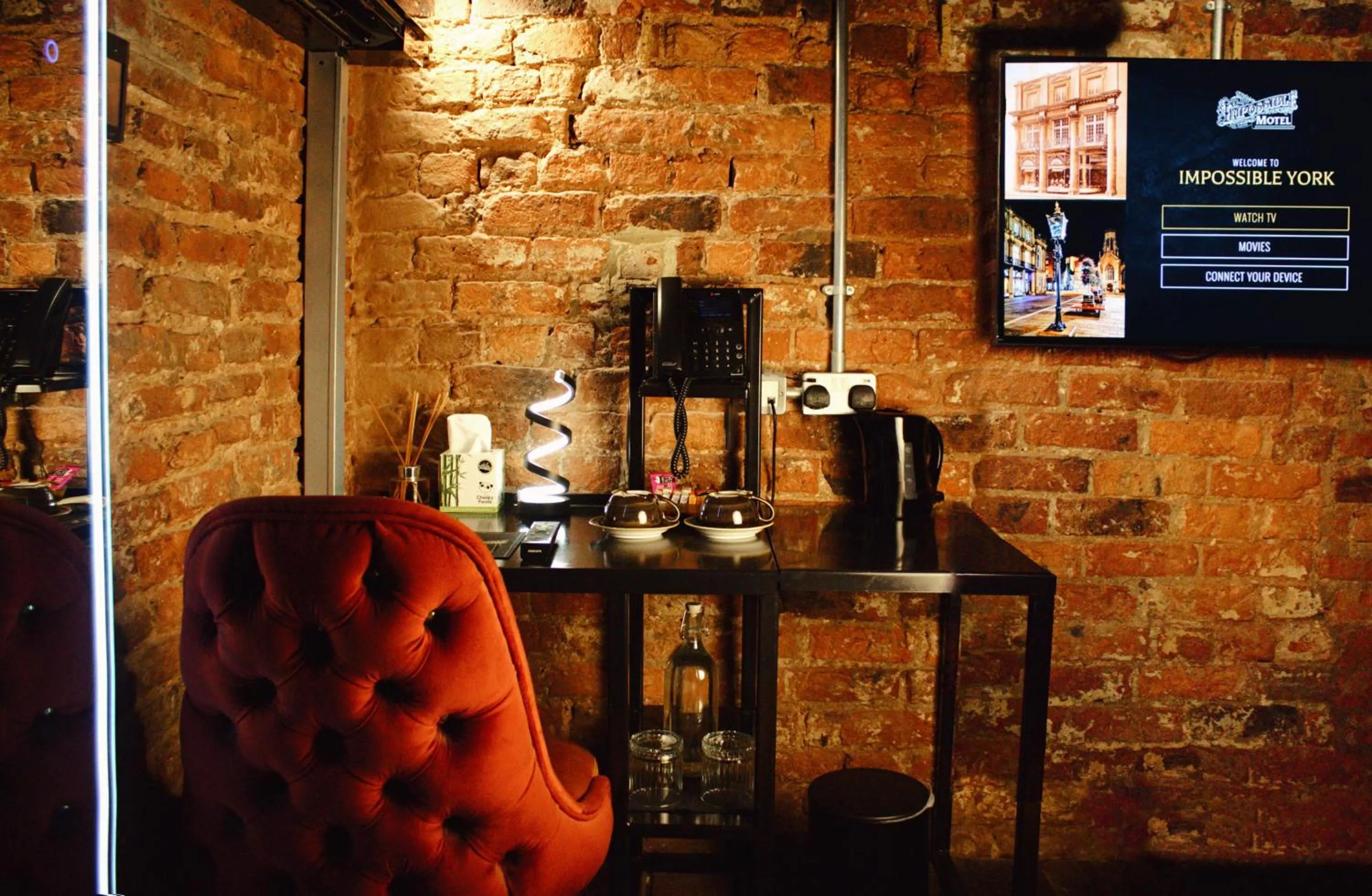 Coffee/tea facilities in Impossible Motel