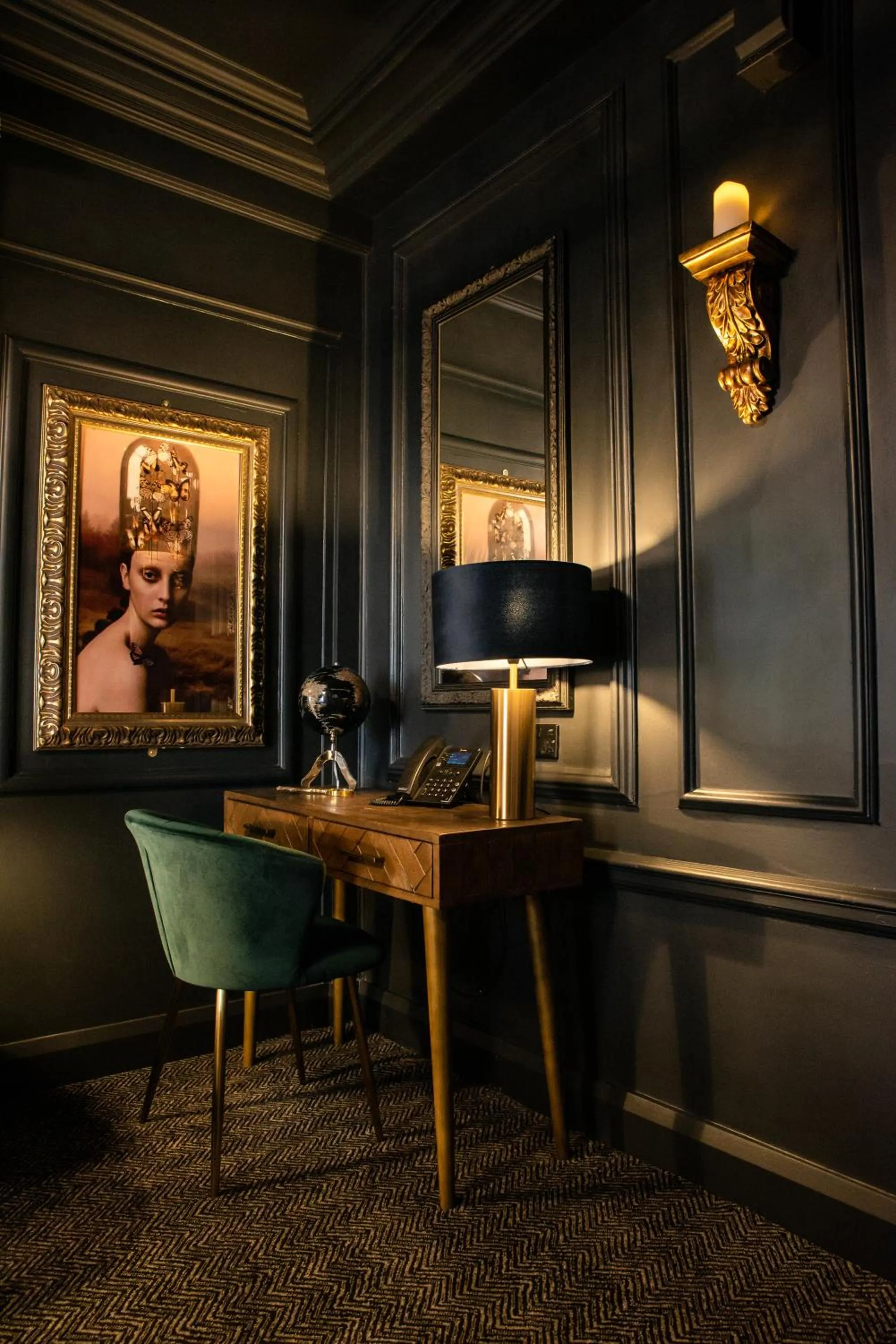 Decorative detail in Impossible Motel