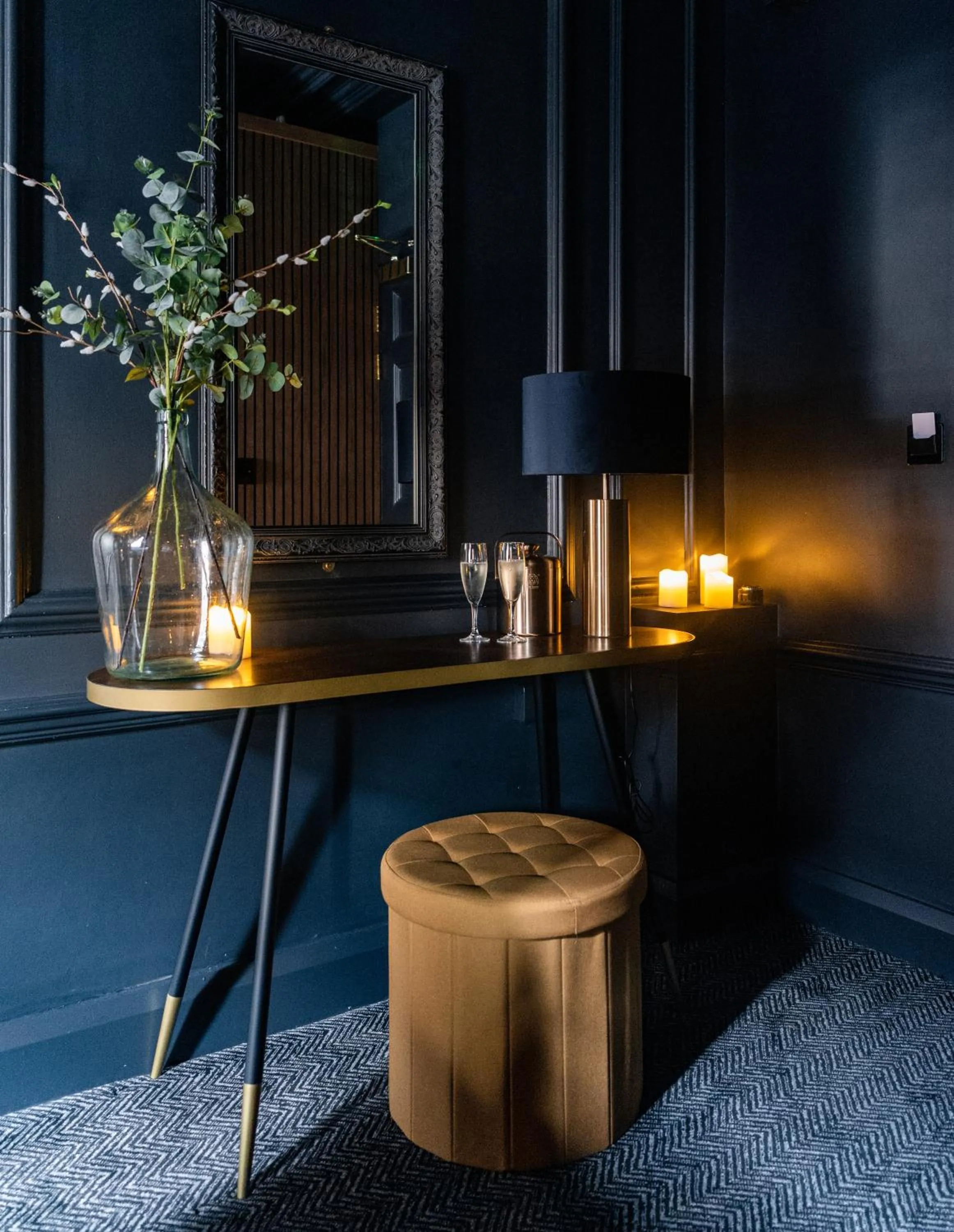 Decorative detail in Impossible Motel