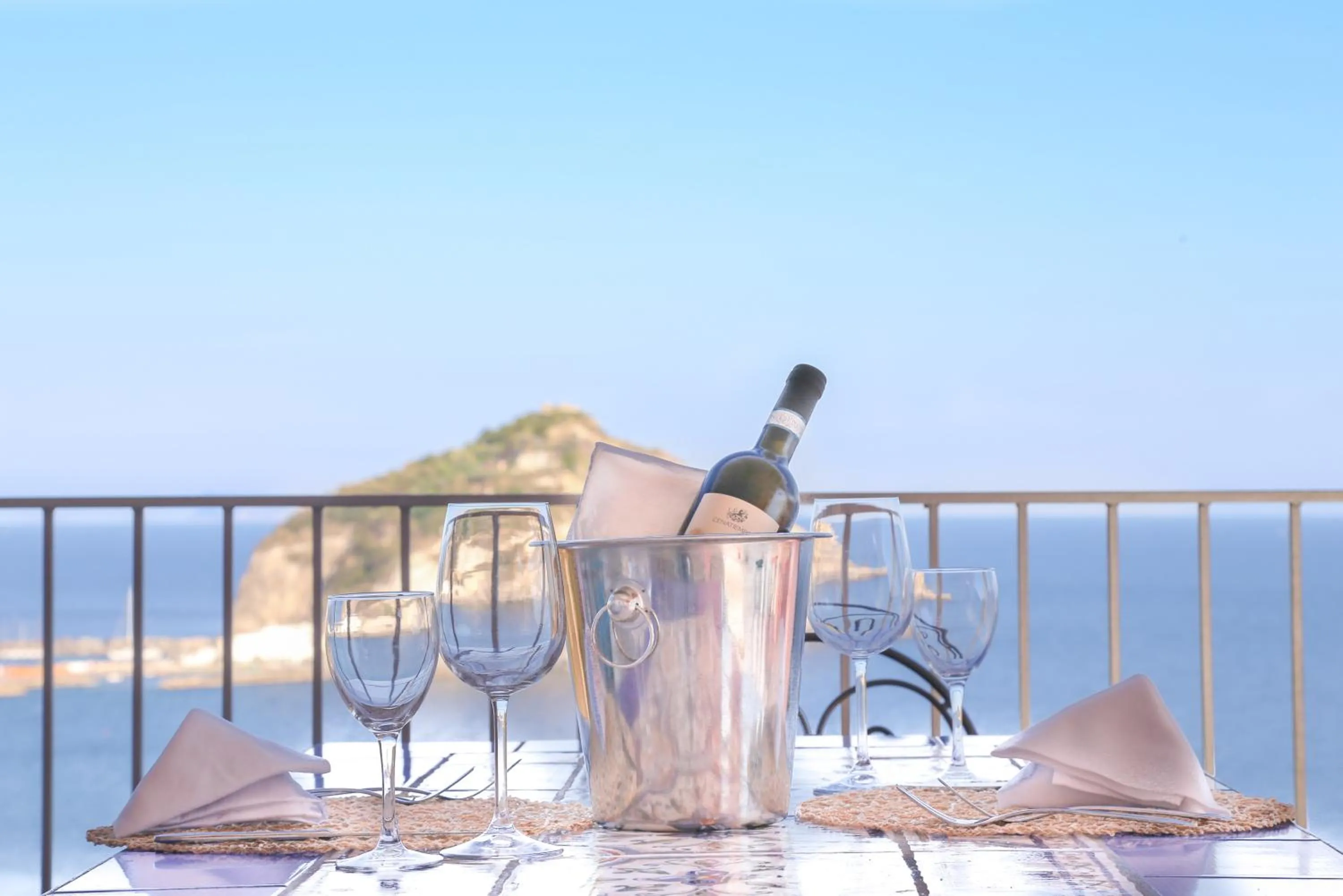 Restaurant/places to eat in Hotel Torre Sant'Angelo