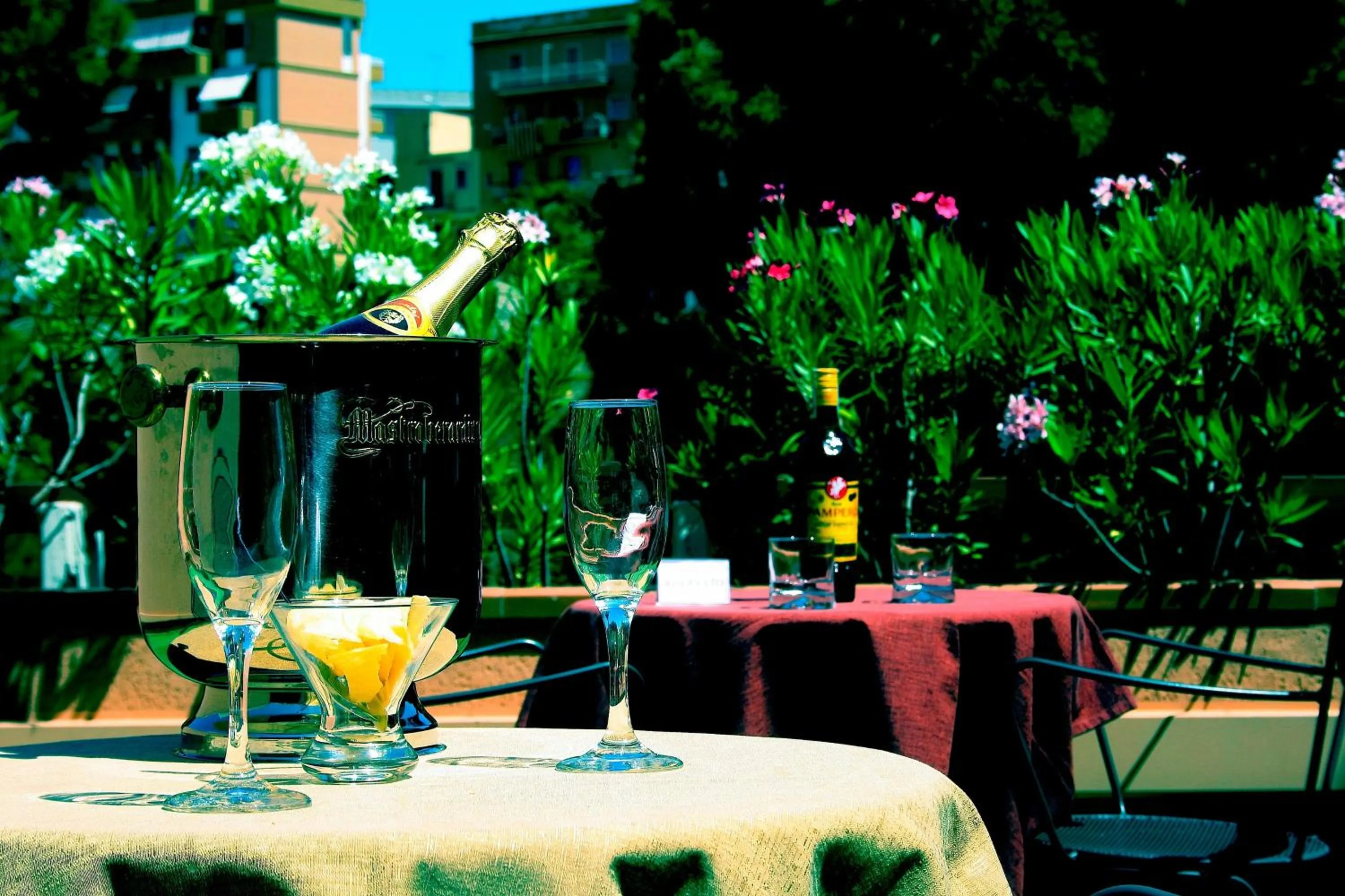 Restaurant/places to eat in Hotel Sorriso