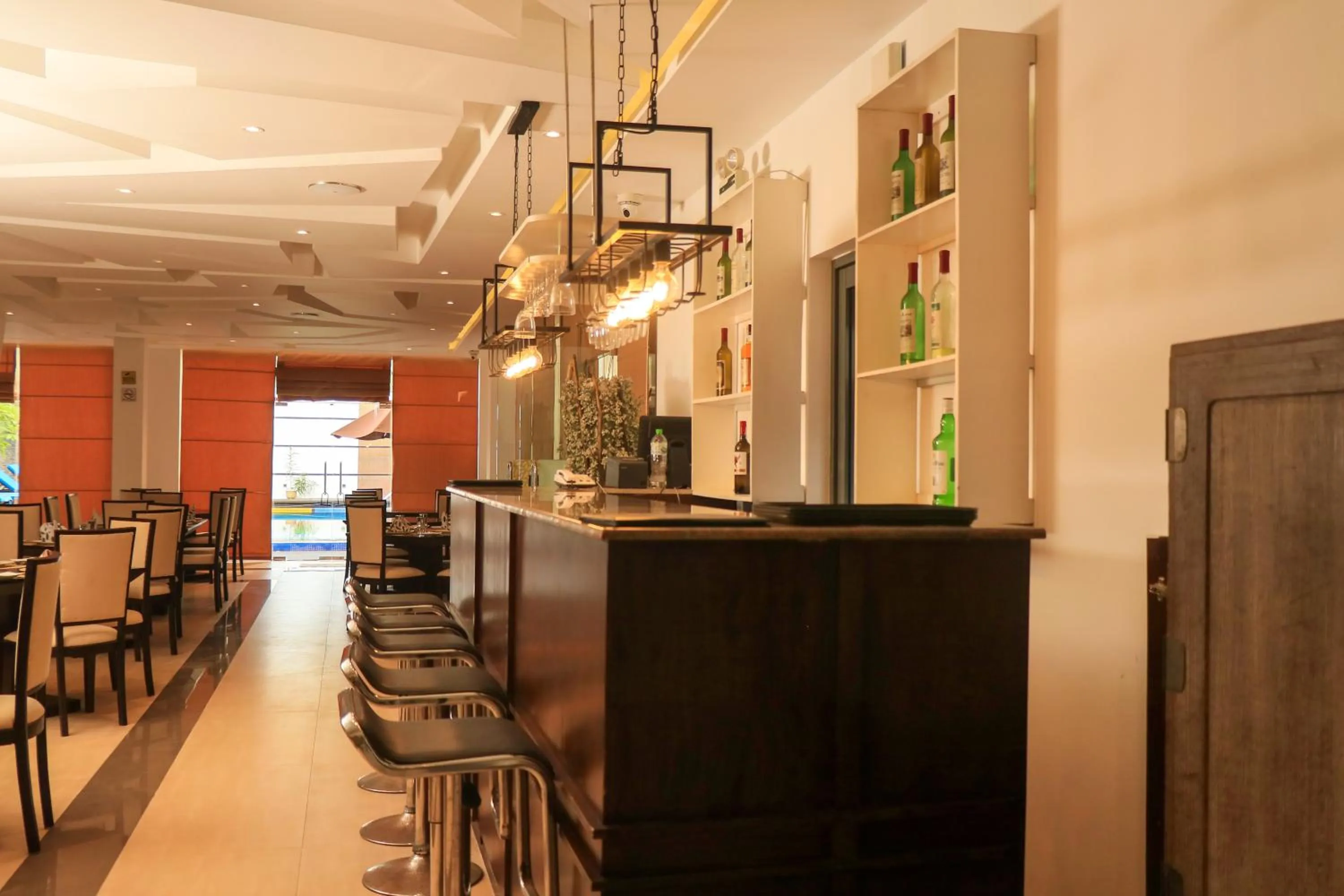 Restaurant/places to eat in Thissa Inn Hotel