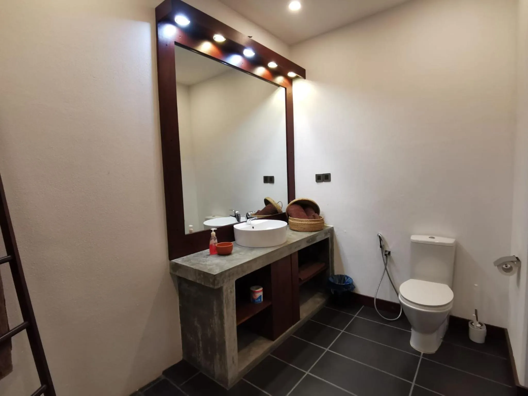 Bathroom in The Villa Green Inn