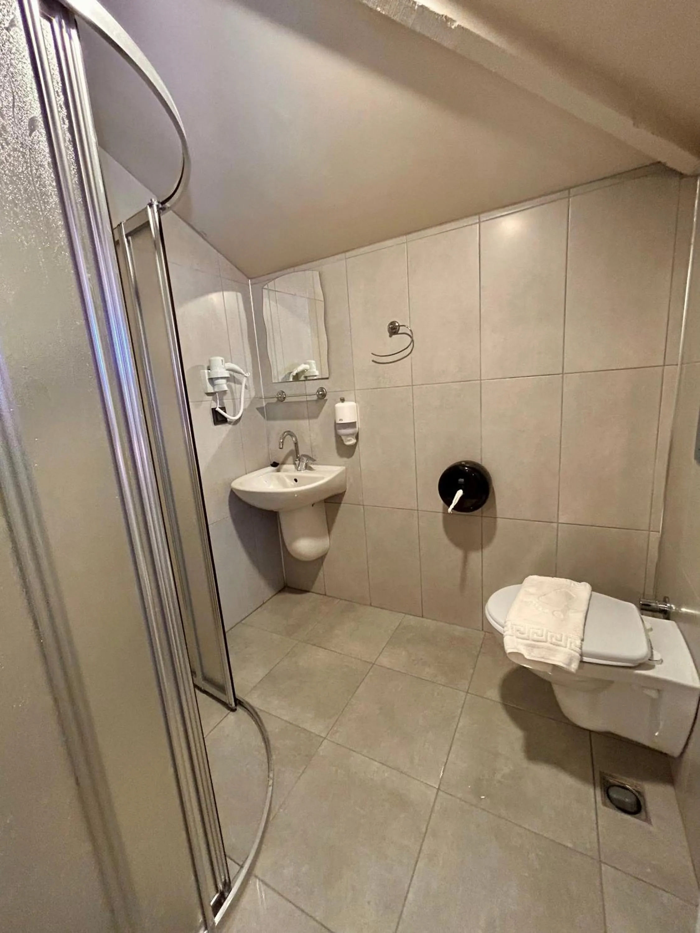 Shower in Kalia Beach Hotel Side Ex Kale Motel