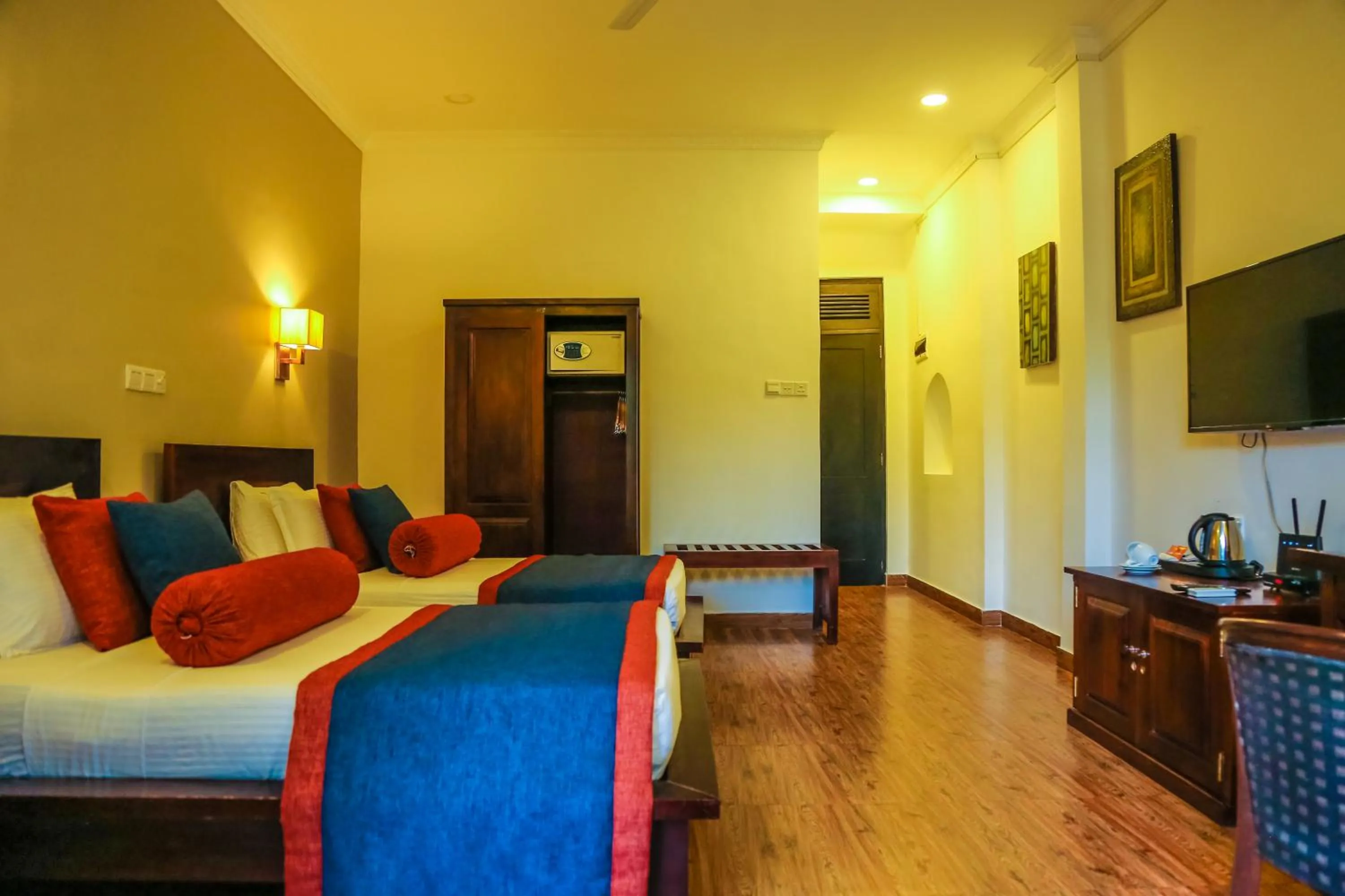 Photo of the whole room in Oak Ray Ella Gap Hotel