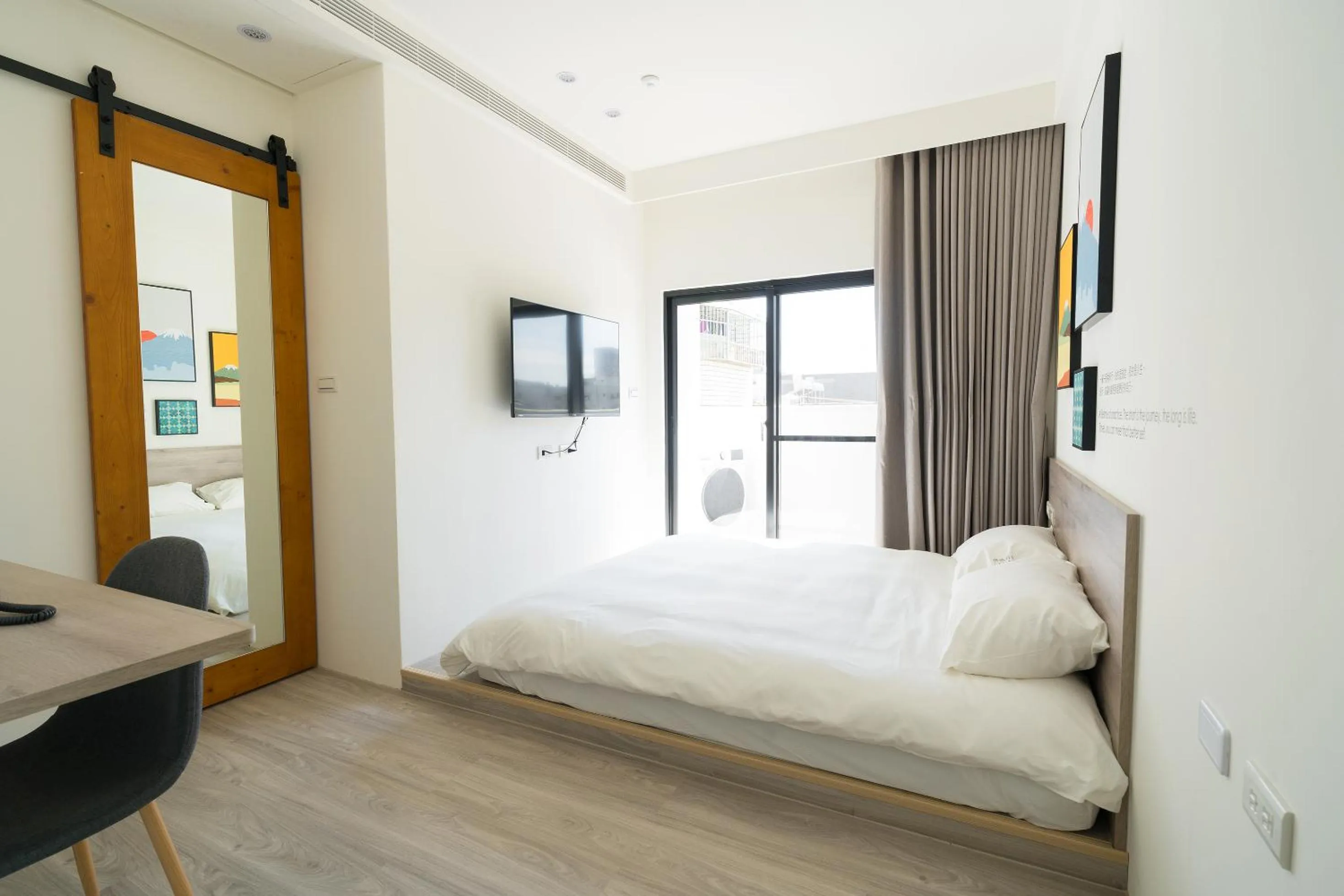 Photo of the whole room, Bed in The Way Inn