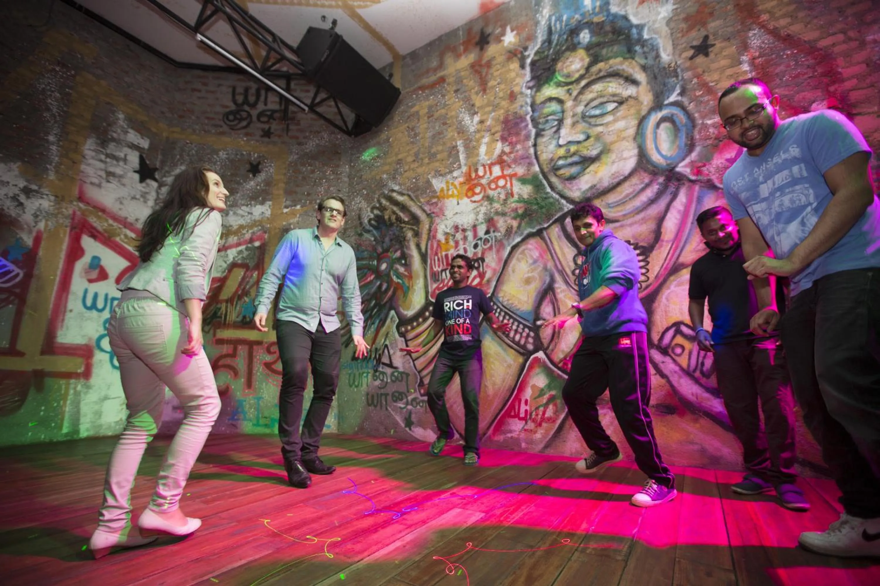 Nightclub / DJ in Aliya Resort and Spa - Thema Collection