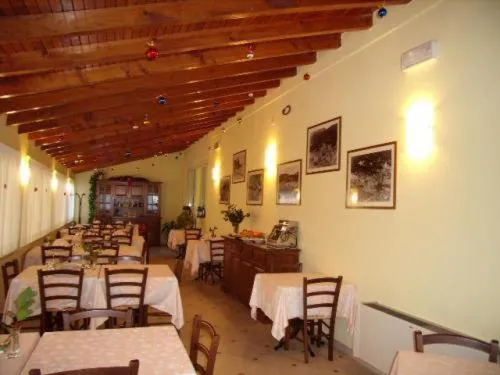 Restaurant/places to eat in Hotel Del Golfo