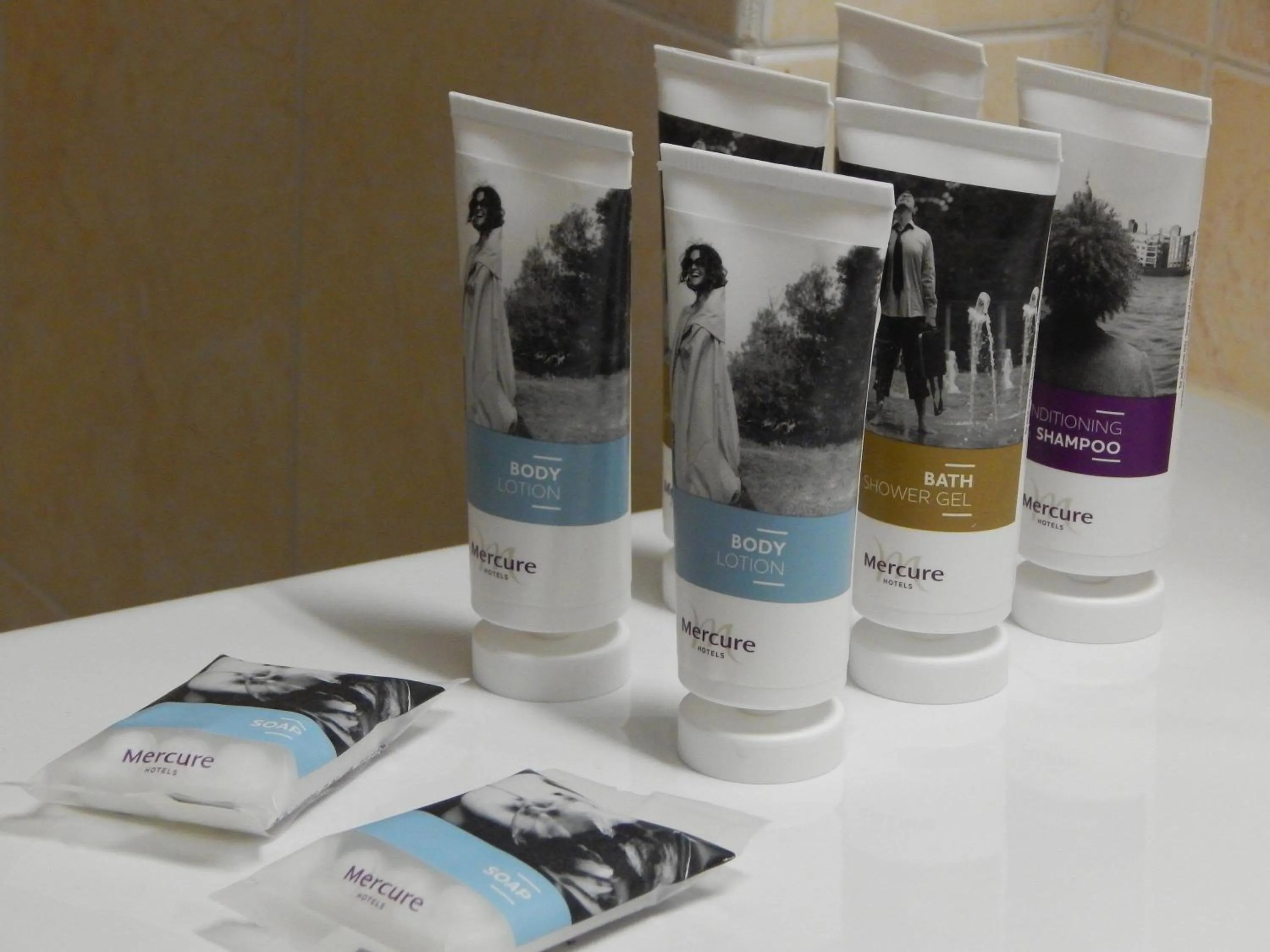 Bedroom in Mercure Leonardo da Vinci Rome Airport